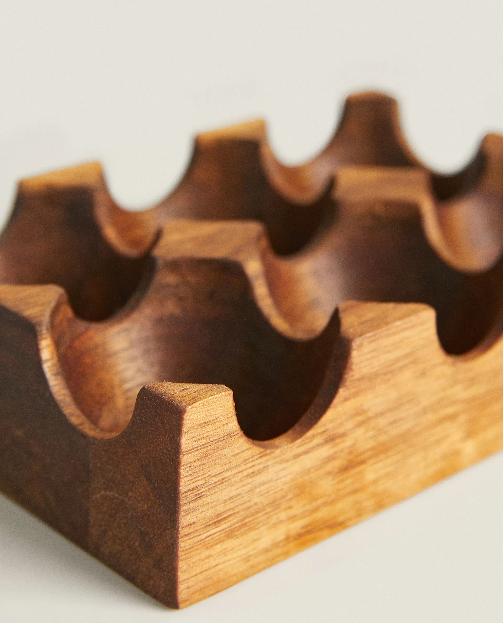 acacia_wood_egg_carton_3-1.webp ZARA Home Acacia Wood Egg Carton Natural Colour Fashion