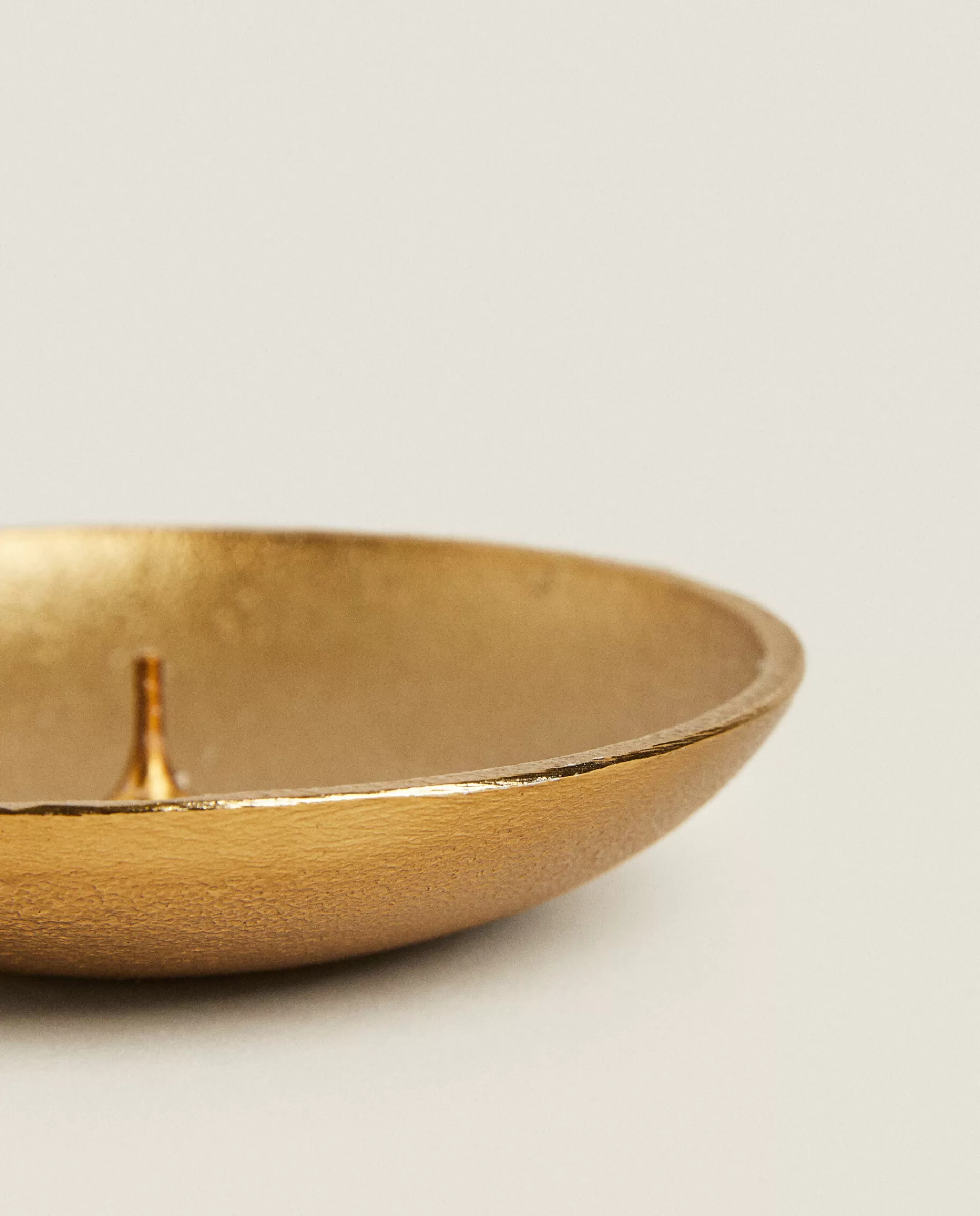 aged_finish_tealight_holder_3-1.webp ZARA Home Aged Finish Tealight Holder Gold-T Hot