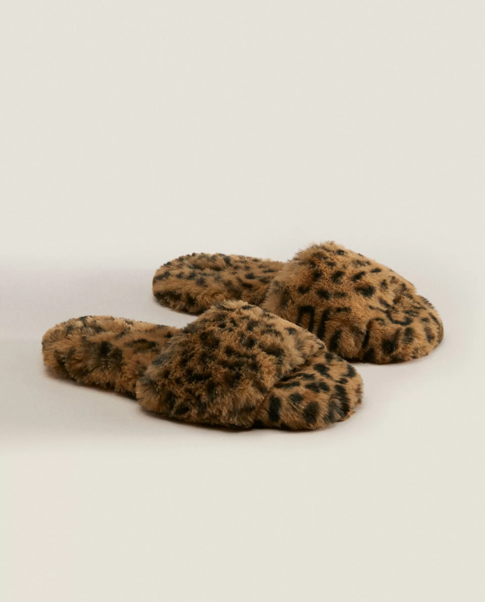 ZARA Home Animal Print Faux Fur Slippers Leopard Shop
