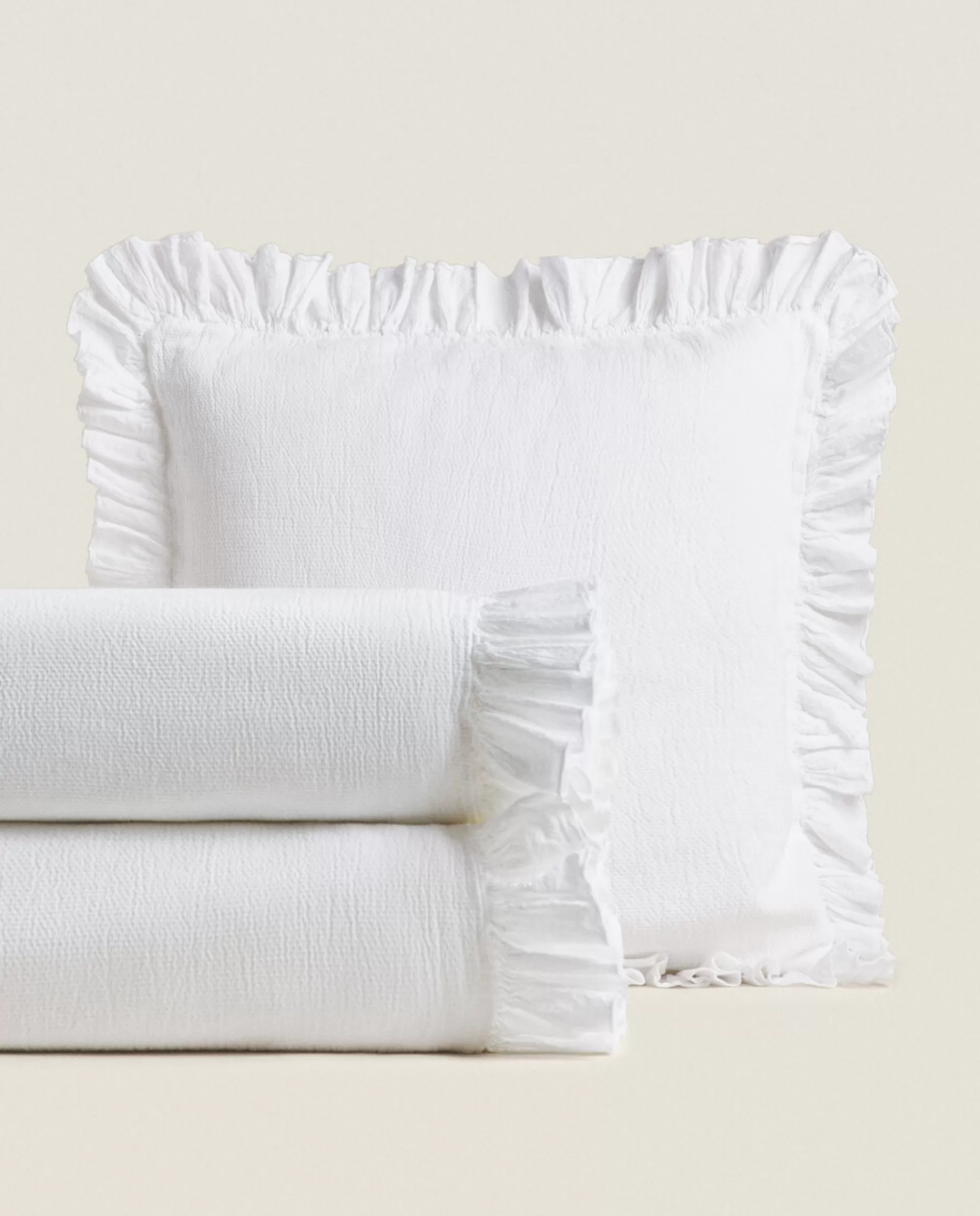 ZARA Home Bedspread With Pleated Ruffle White Online