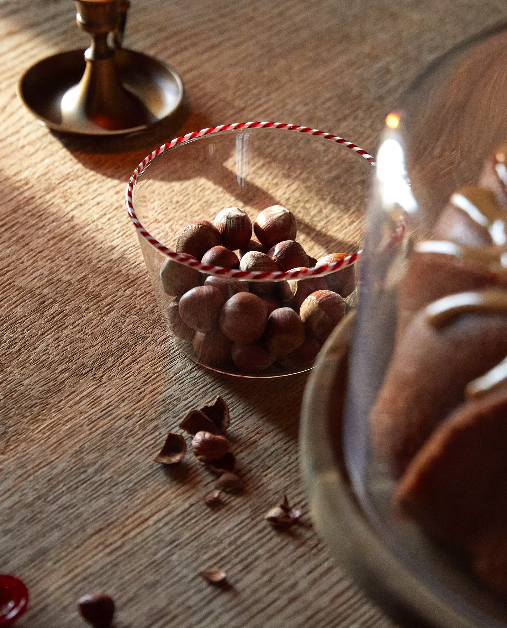 borosilicate_glass_bowl_with_a_candy_cane_trim_2-1.webp ZARA Home Borosilicate Glass Bowl With A Candy Cane Trim Red Cheap