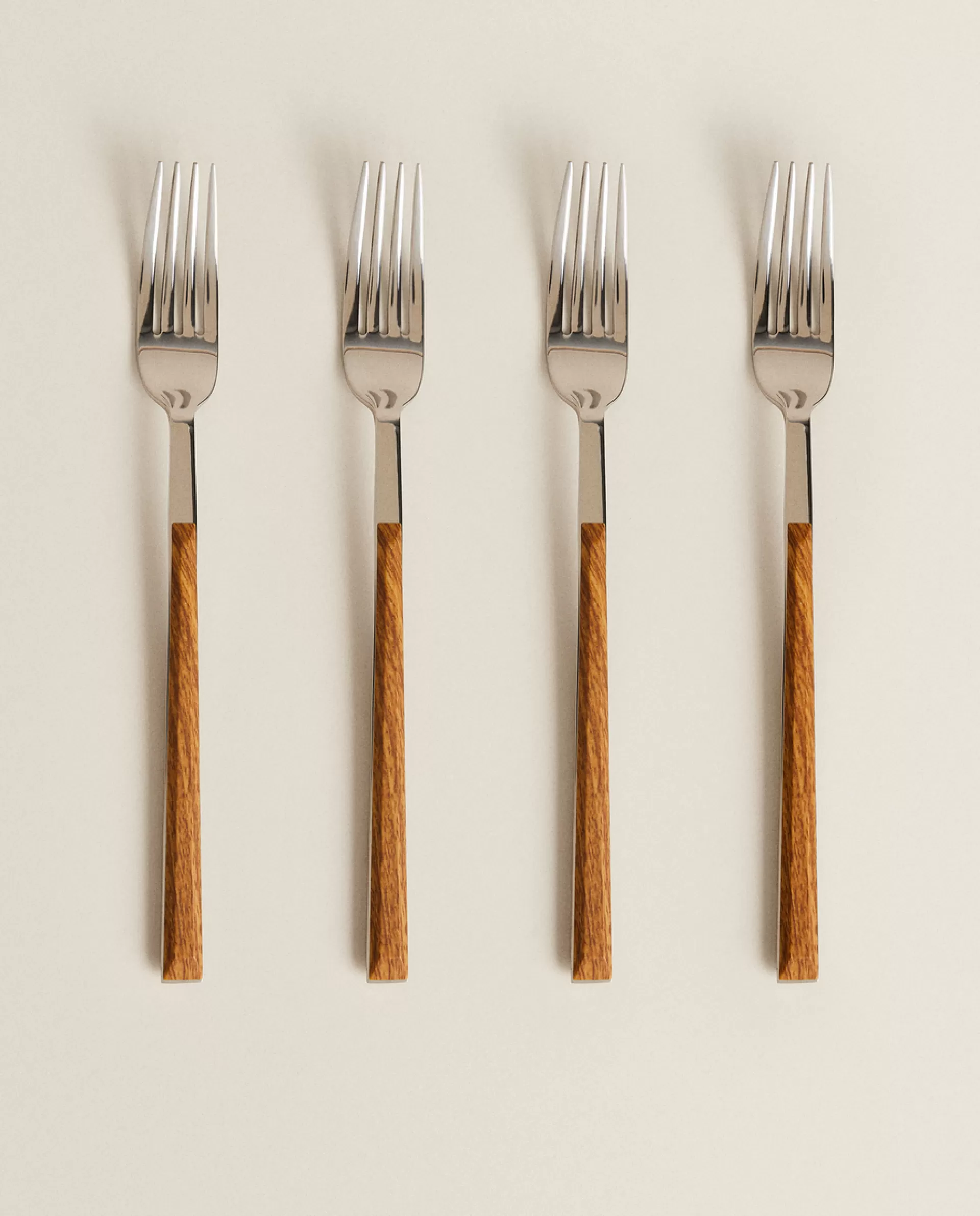 ZARA Home Box 4 Forks With Wood Pattern Handles Brown Store