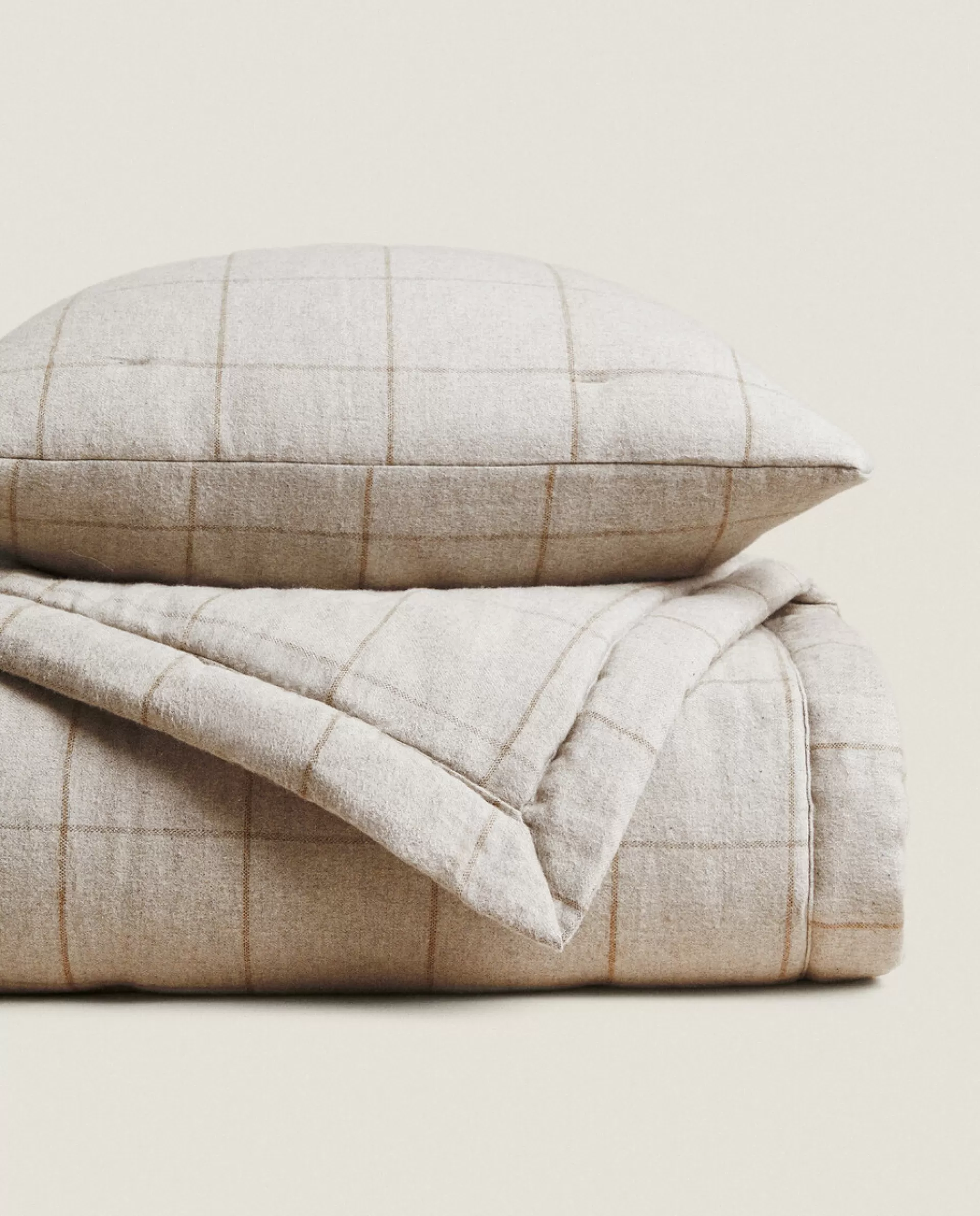 ZARA Home Check Flannel Quilt Sand Online