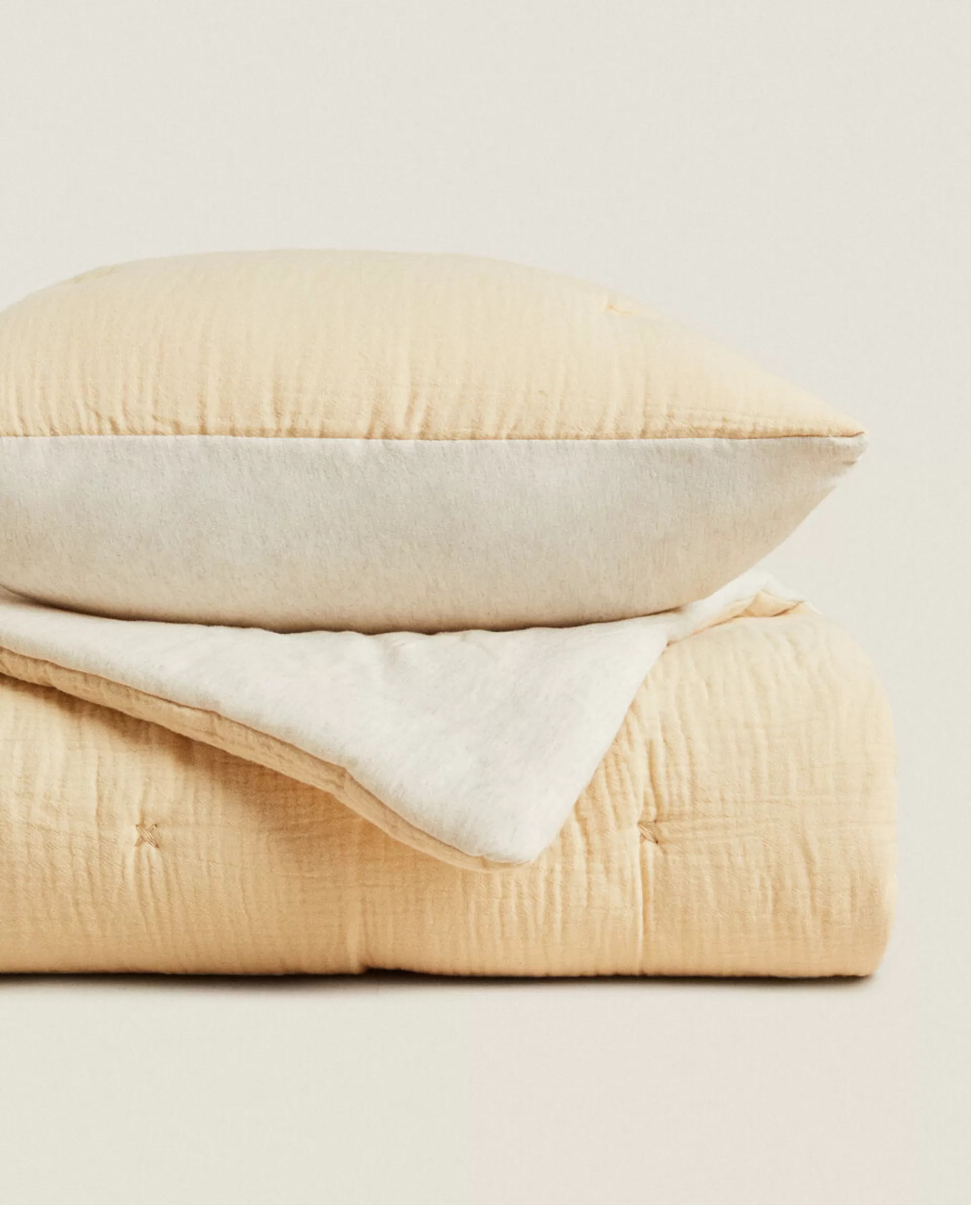 ZARA Home Chiffon And Cotton Jersey Quilt Yellow New