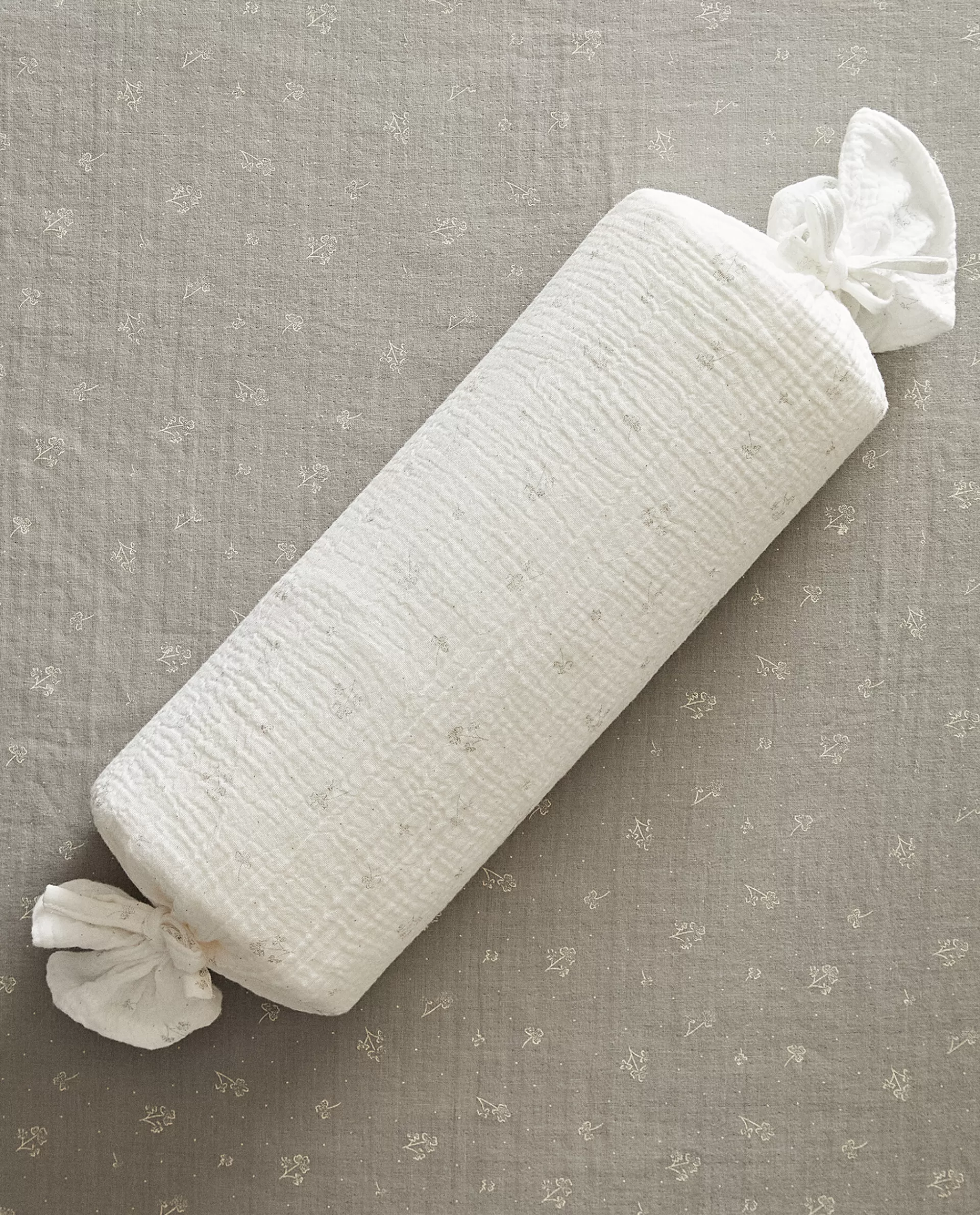 clover_bolster_cushion_2-1.webp ZARA Home Clover Bolster Cushion Oyster White Cheap