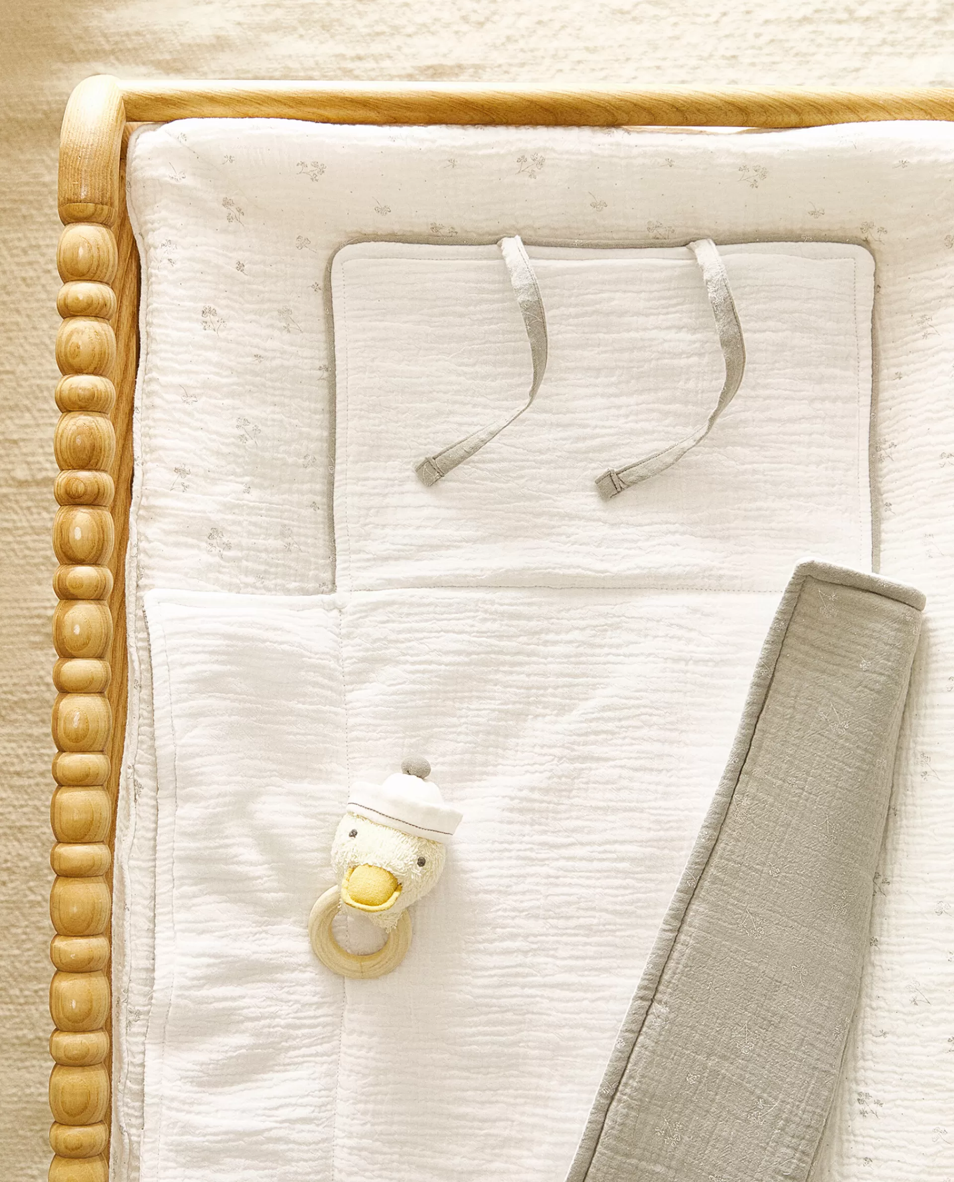clover_cotton_muslin_changing_mat_2-1.webp ZARA Home Clover Cotton Muslin Changing Mat Oyster White Fashion