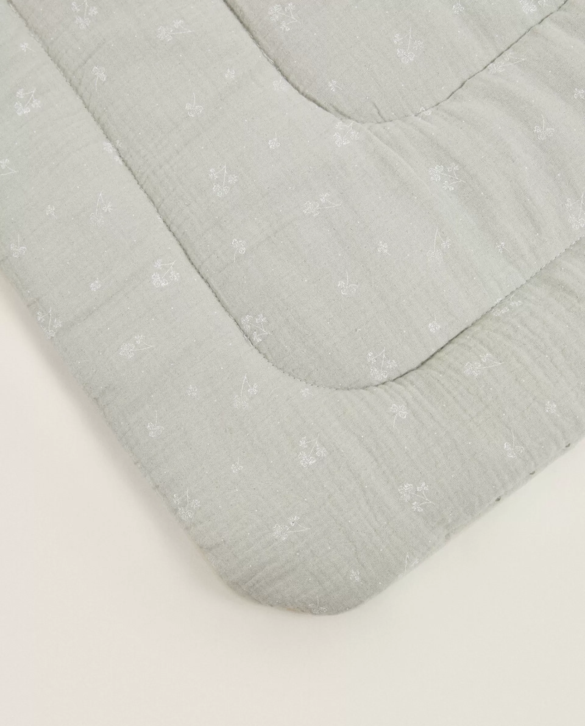 ZARA Home Clover Print Play Rug Grey Store