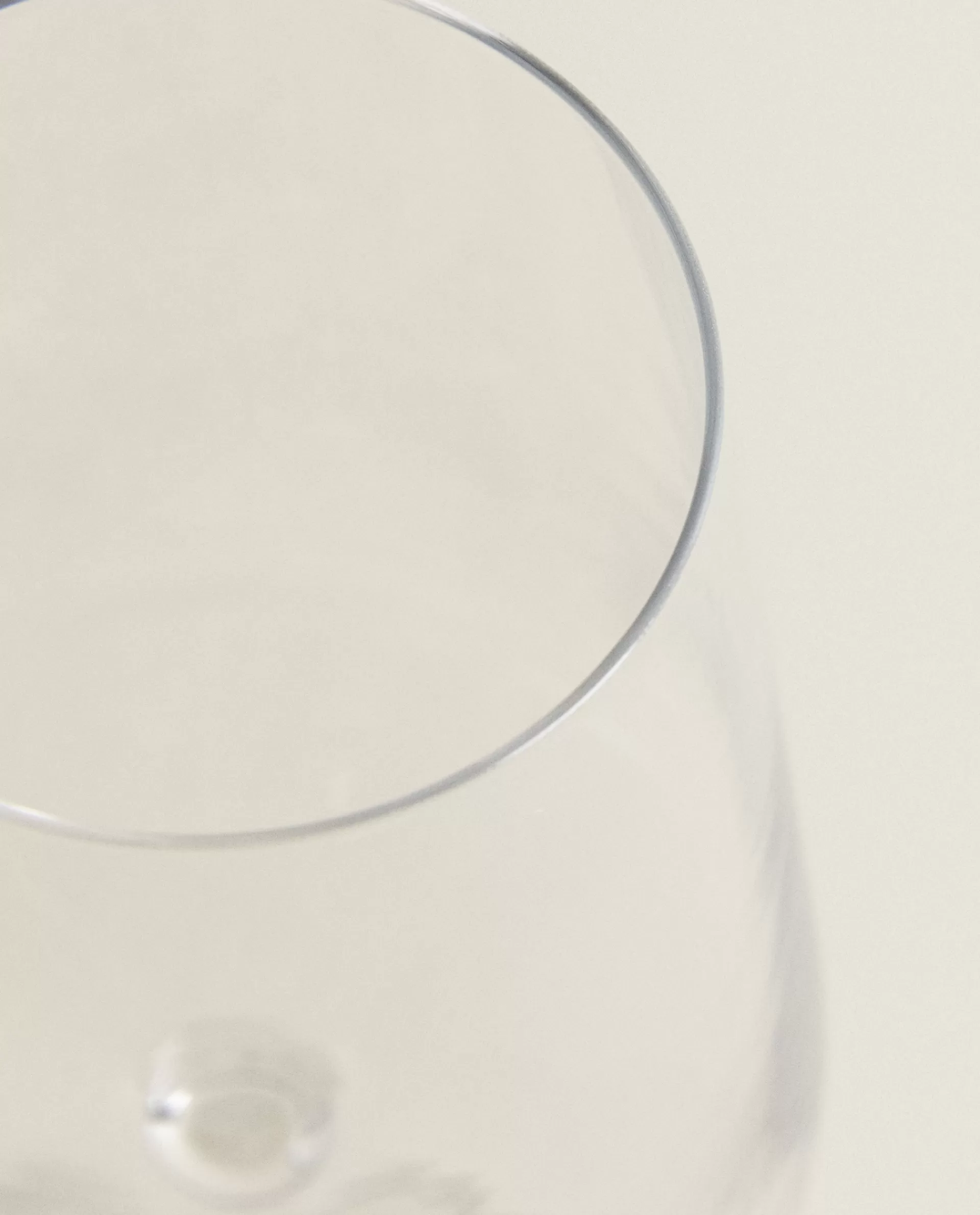 conical_crystalline_wine_glass_3-1.webp ZARA Home Conical Crystalline Wine Glass Transparent Hot