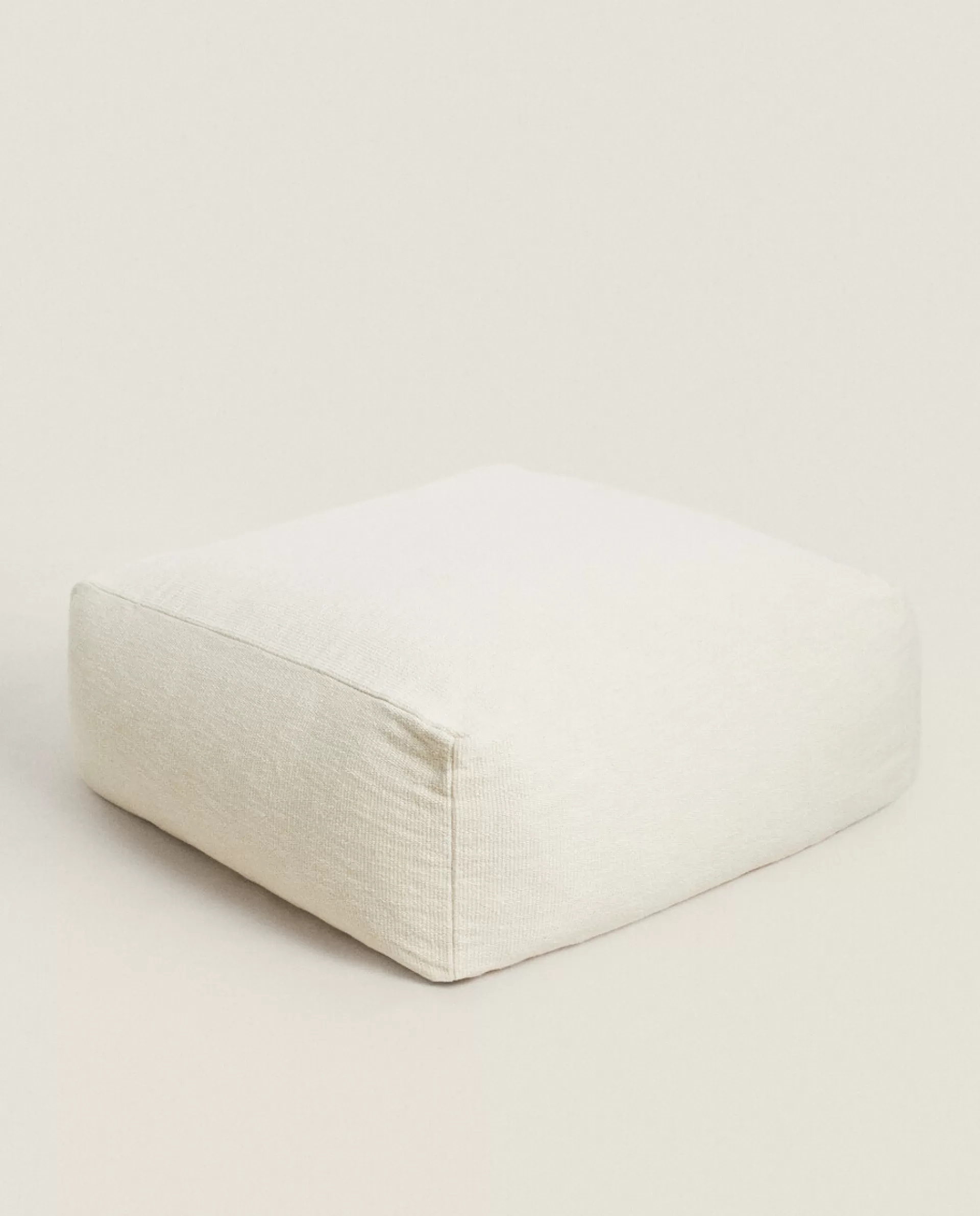 ZARA Home Cotton Boucle Pouf Cream Fashion