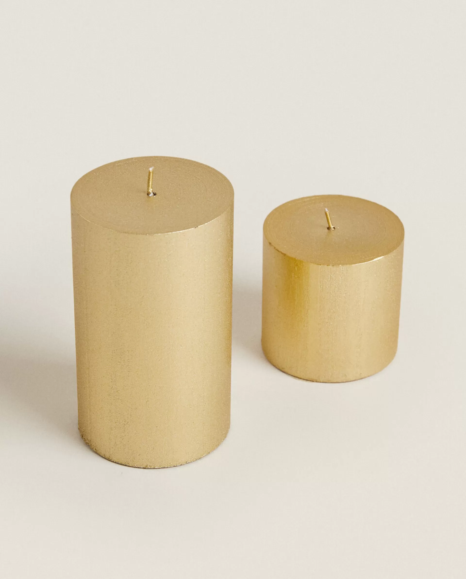 ZARA Home Cylindrical Christmas Candle Golden Shop