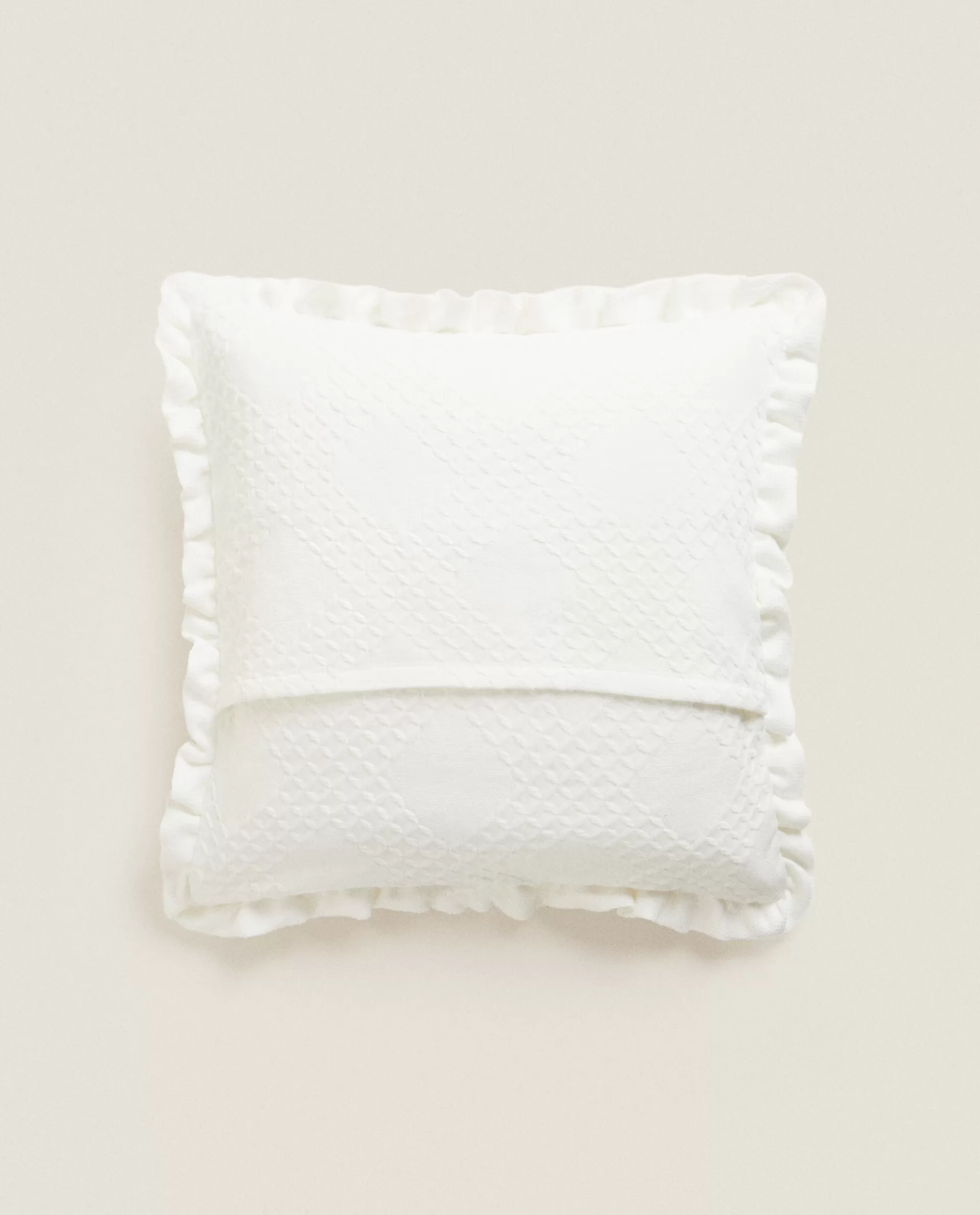 diamond_throw_pillow_cover_4-1.webp ZARA Home Diamond Throw Pillow Cover Oyster White Outlet