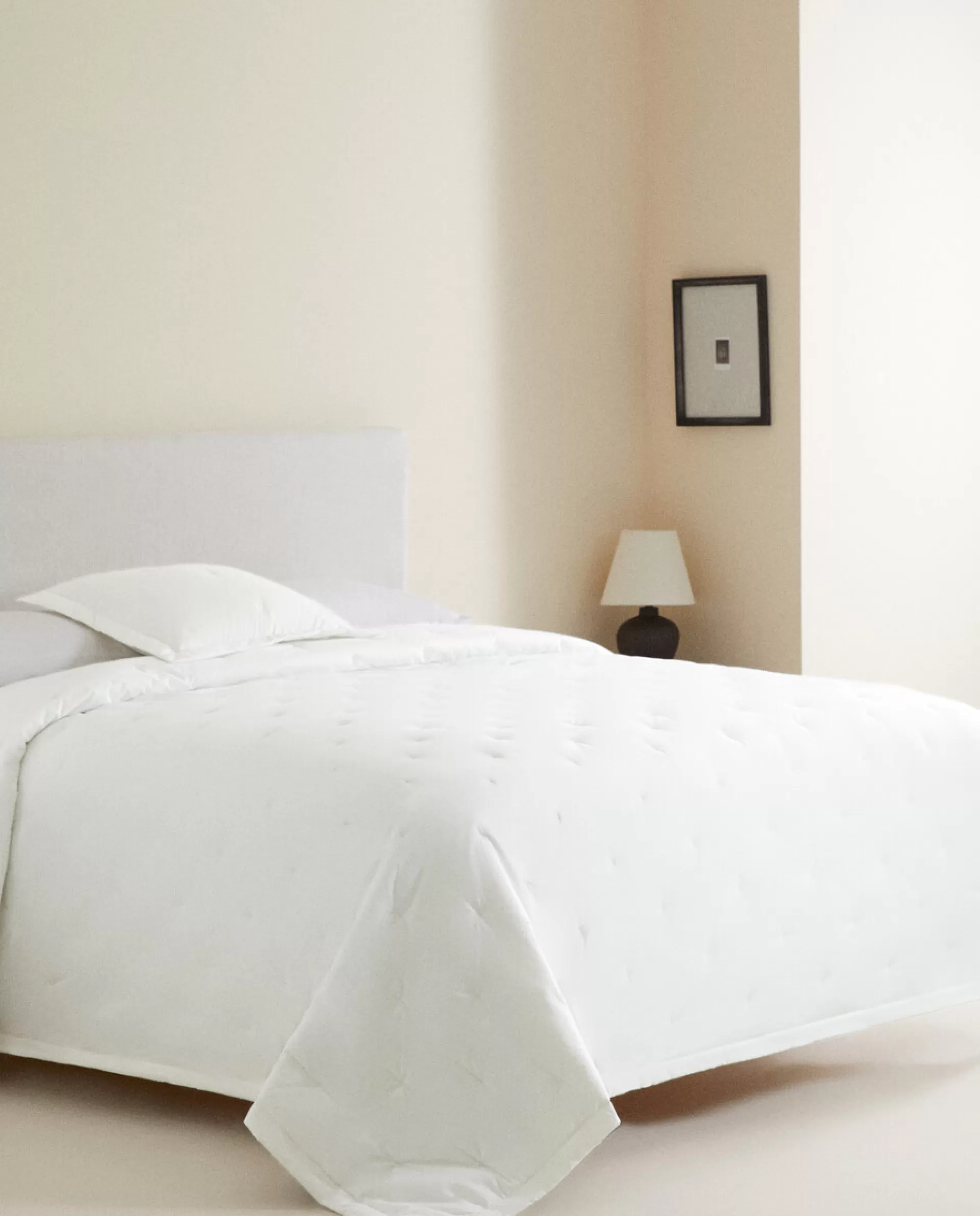 ZARA Home Dotted Quilt White Store