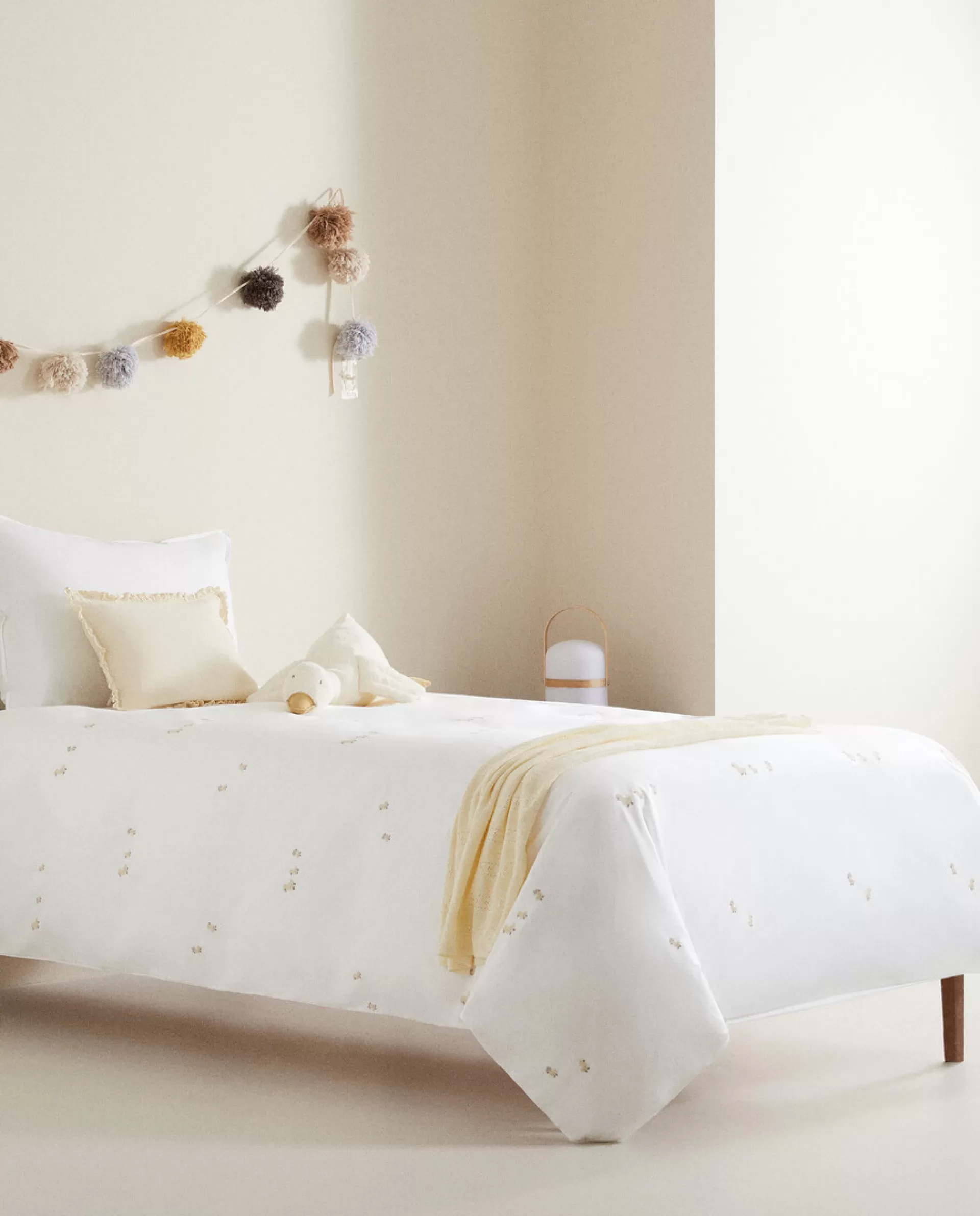 ZARA Home Embroidered Duvet Cover Yellow Outlet