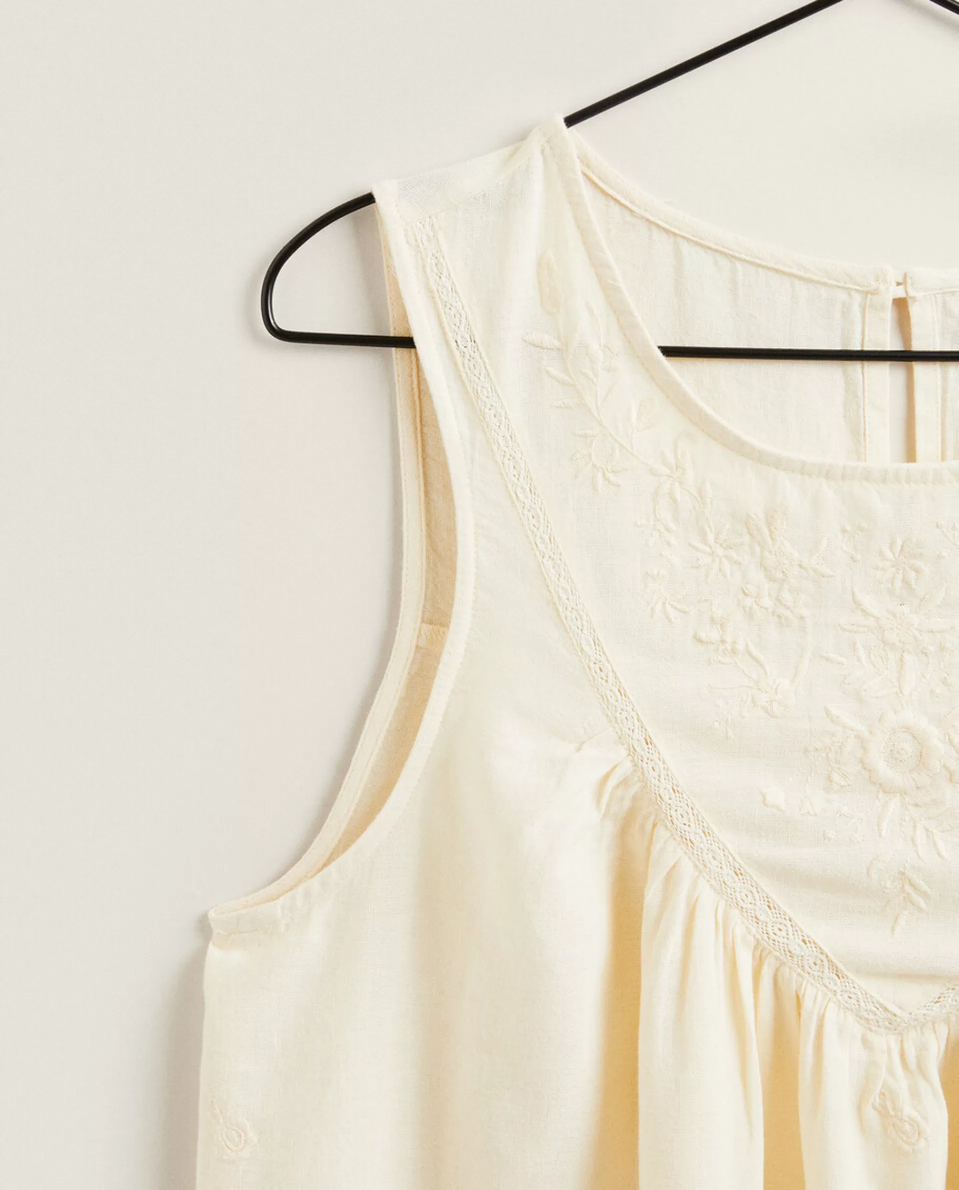 ZARA Home Embroidered Nightgown Cream Hot
