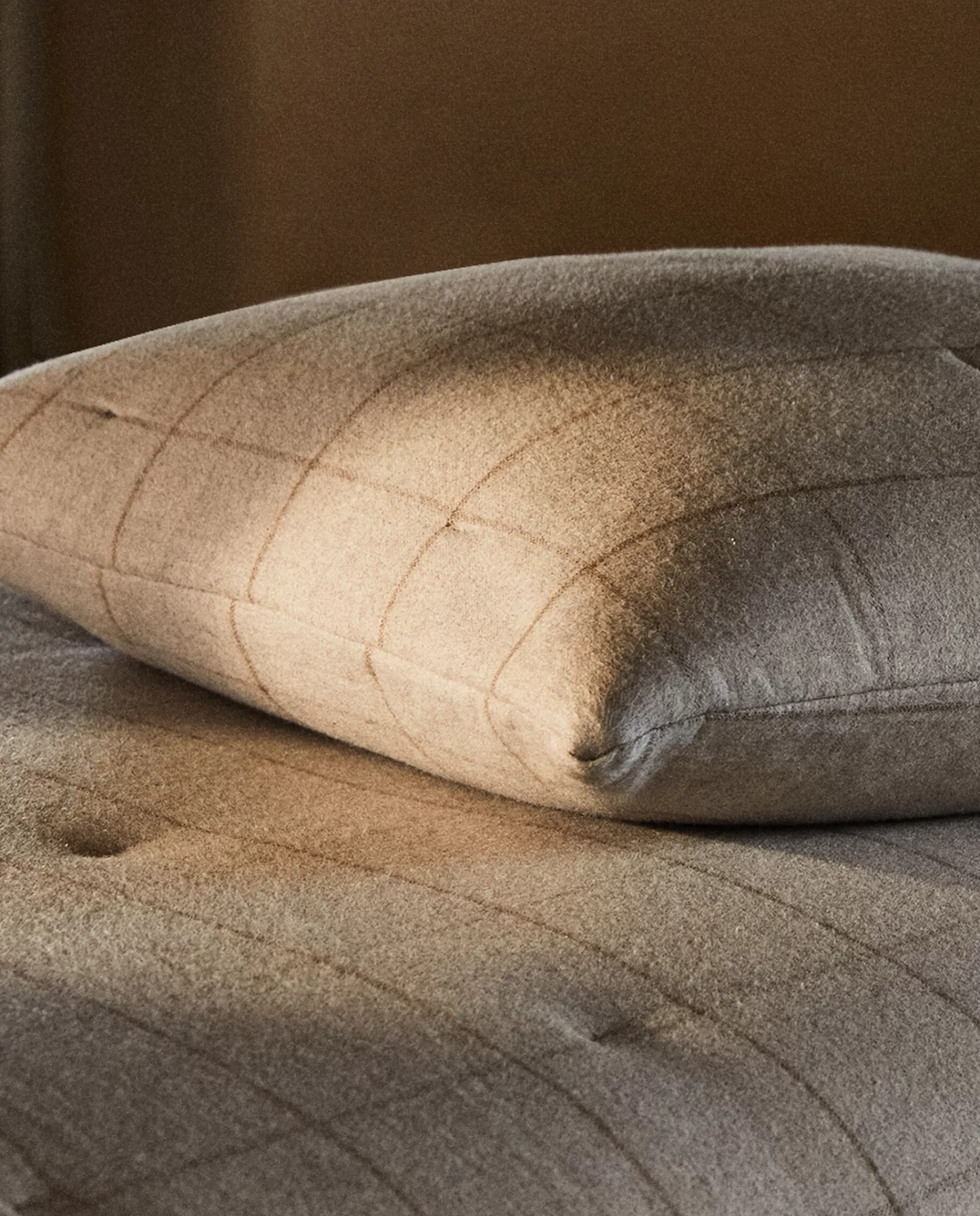 flannel_throw_pillow_cover_2-1.webp ZARA Home Flannel Throw Pillow Cover Sand New