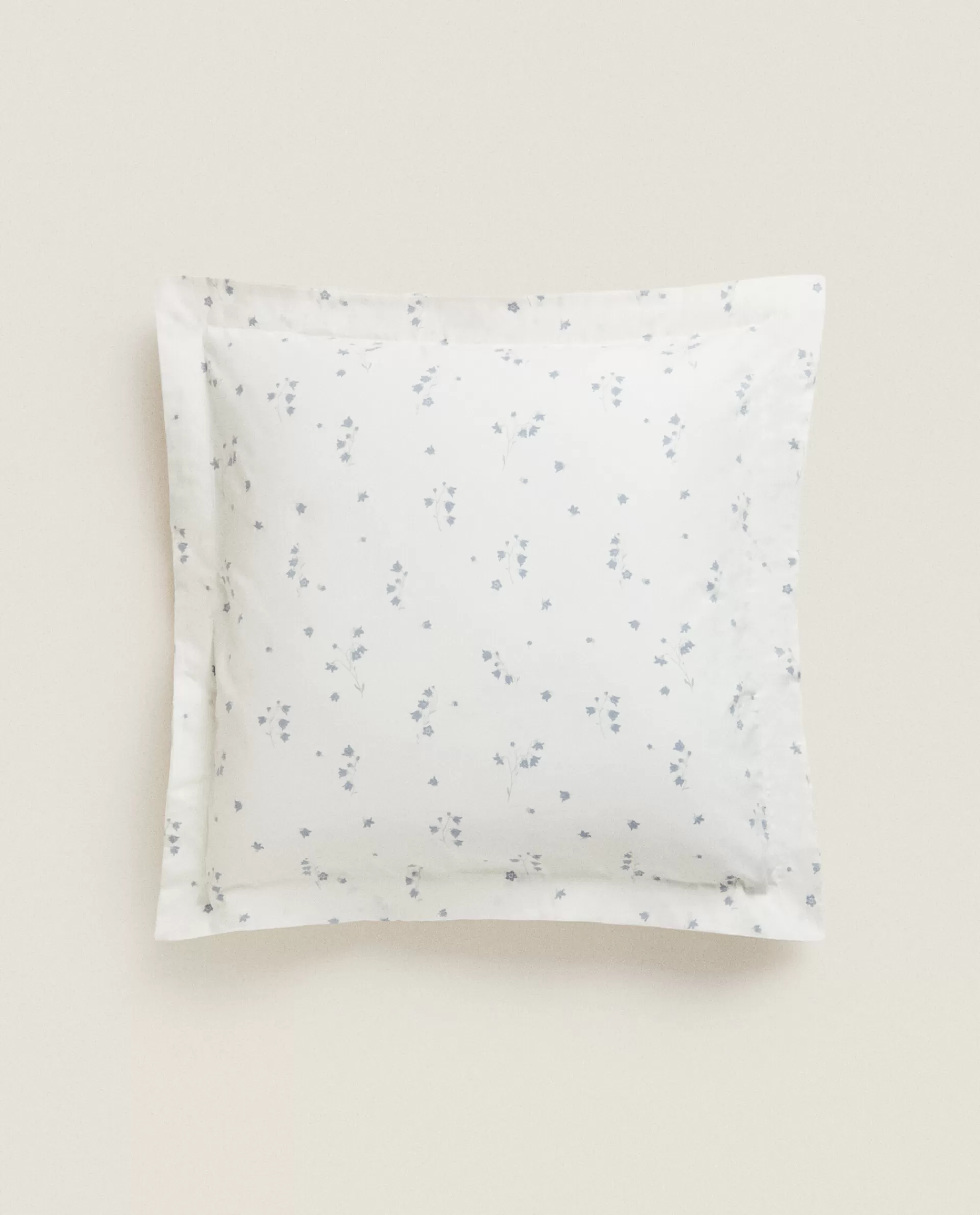 floral_print_pillowcase_3-17.webp ZARA Home Floral Print Pillowcase Oyster White Fashion