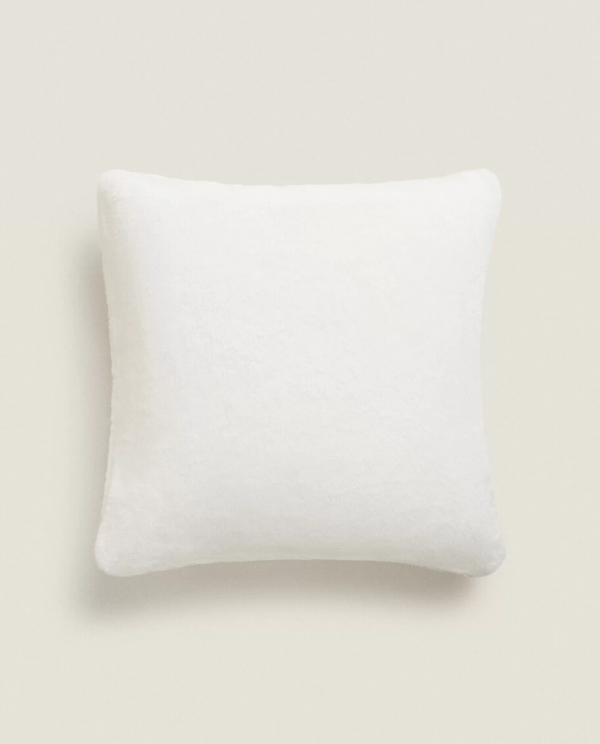 ZARA Home Fur (Faux) Throw Pillow Cover Cream Best Sale