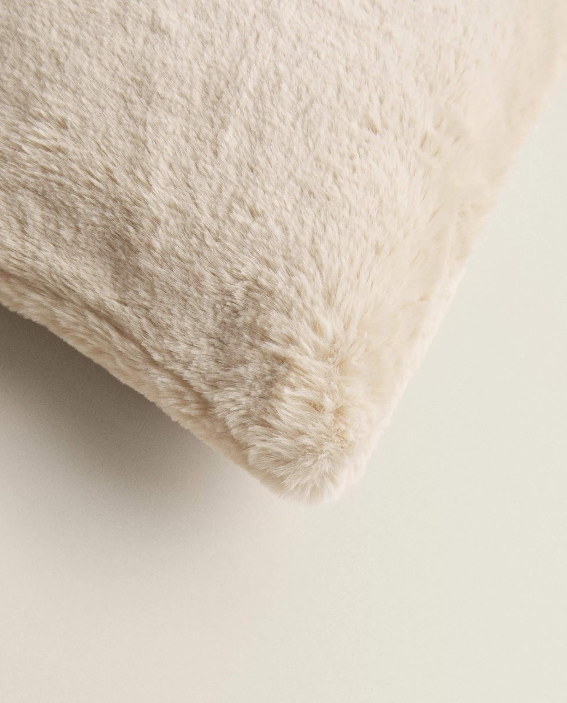 ZARA Home Fur (Faux) Throw Pillow Cover Natural Colour Best