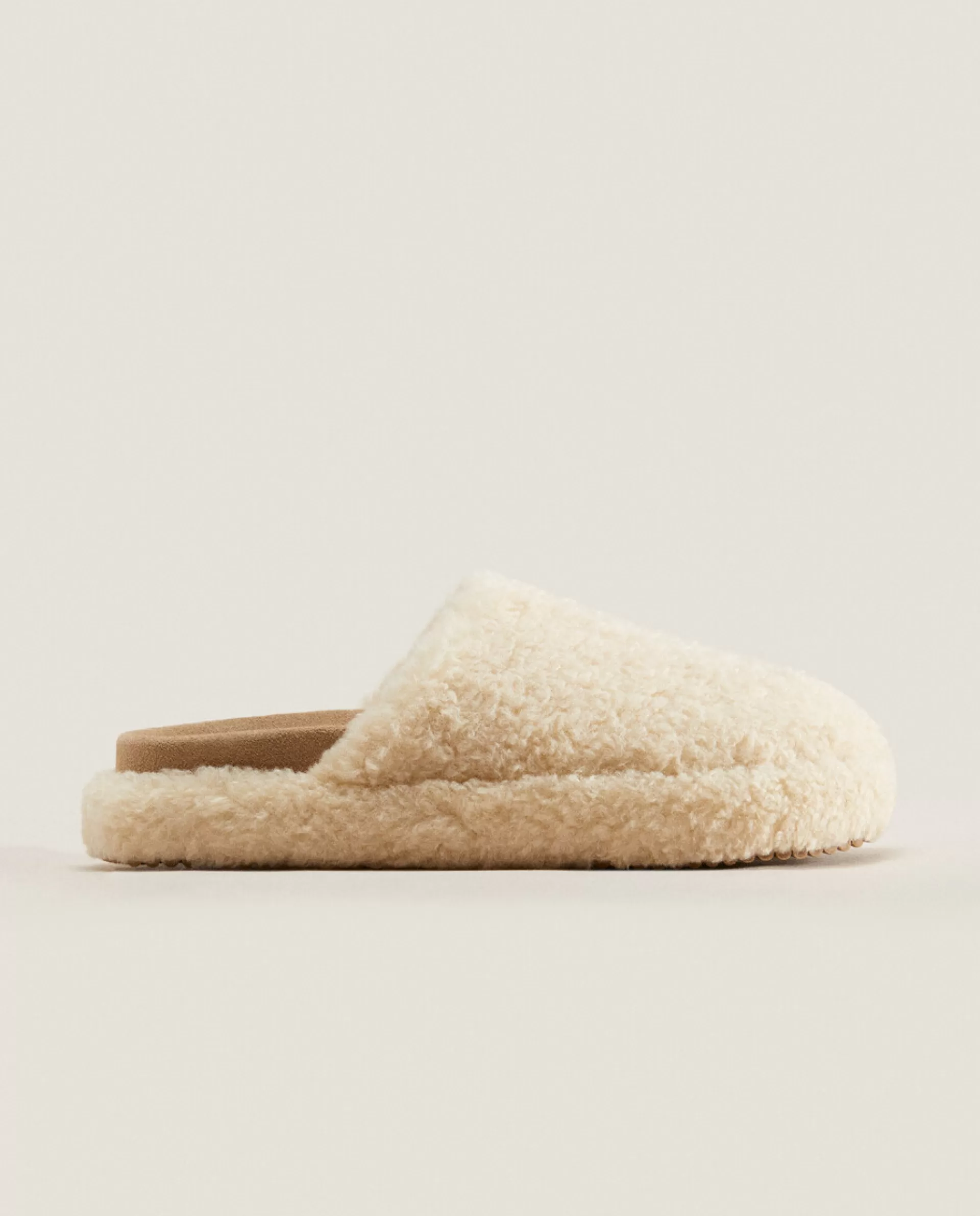 ZARA Home Fuzzy Mule Clog Slippers Ecru Fashion