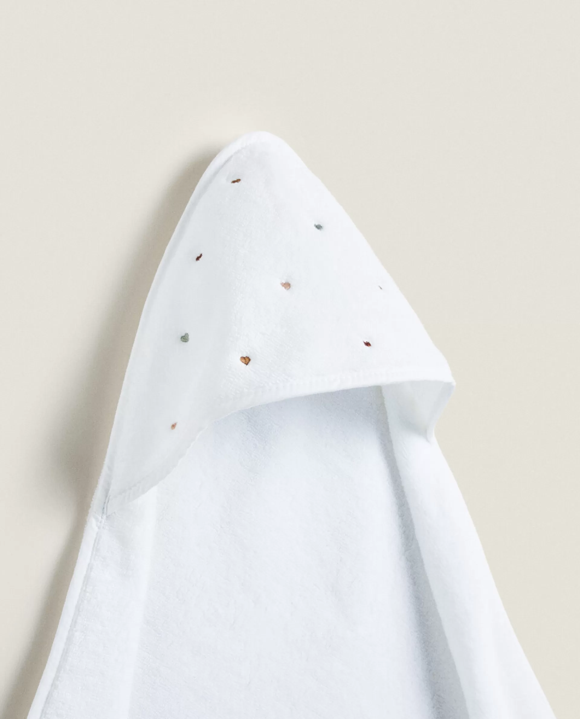 ZARA Home Hooded Baby Towel With Embroidered Hearts Oyster White Outlet