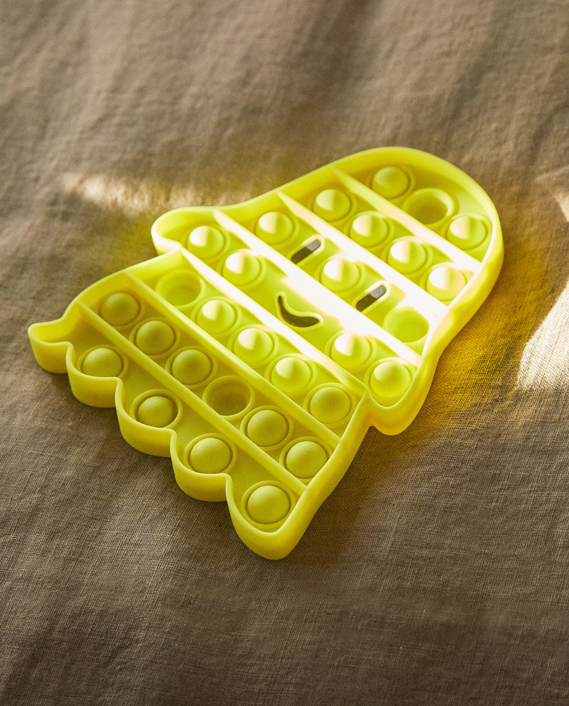 kids_halloween_bubble_toy_2-3.webp ZARA Home Kids' Halloween Bubble Toy Yellow Fashion