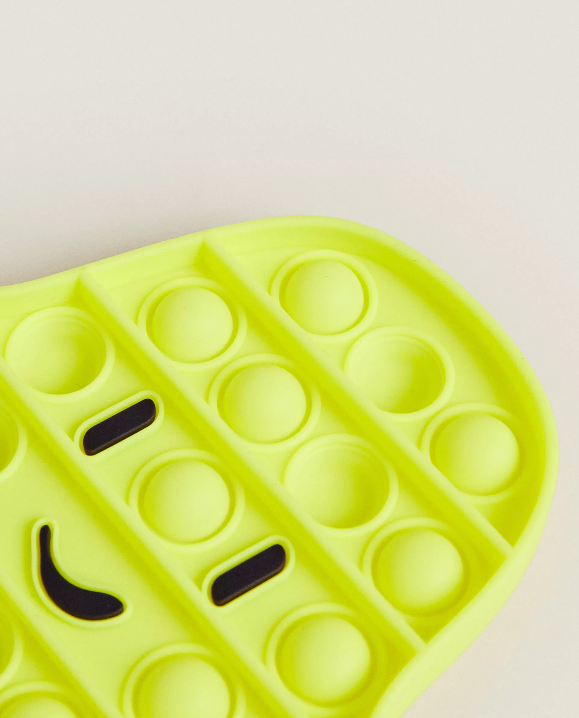 kids_halloween_bubble_toy_3-3.webp ZARA Home Kids' Halloween Bubble Toy Yellow Fashion