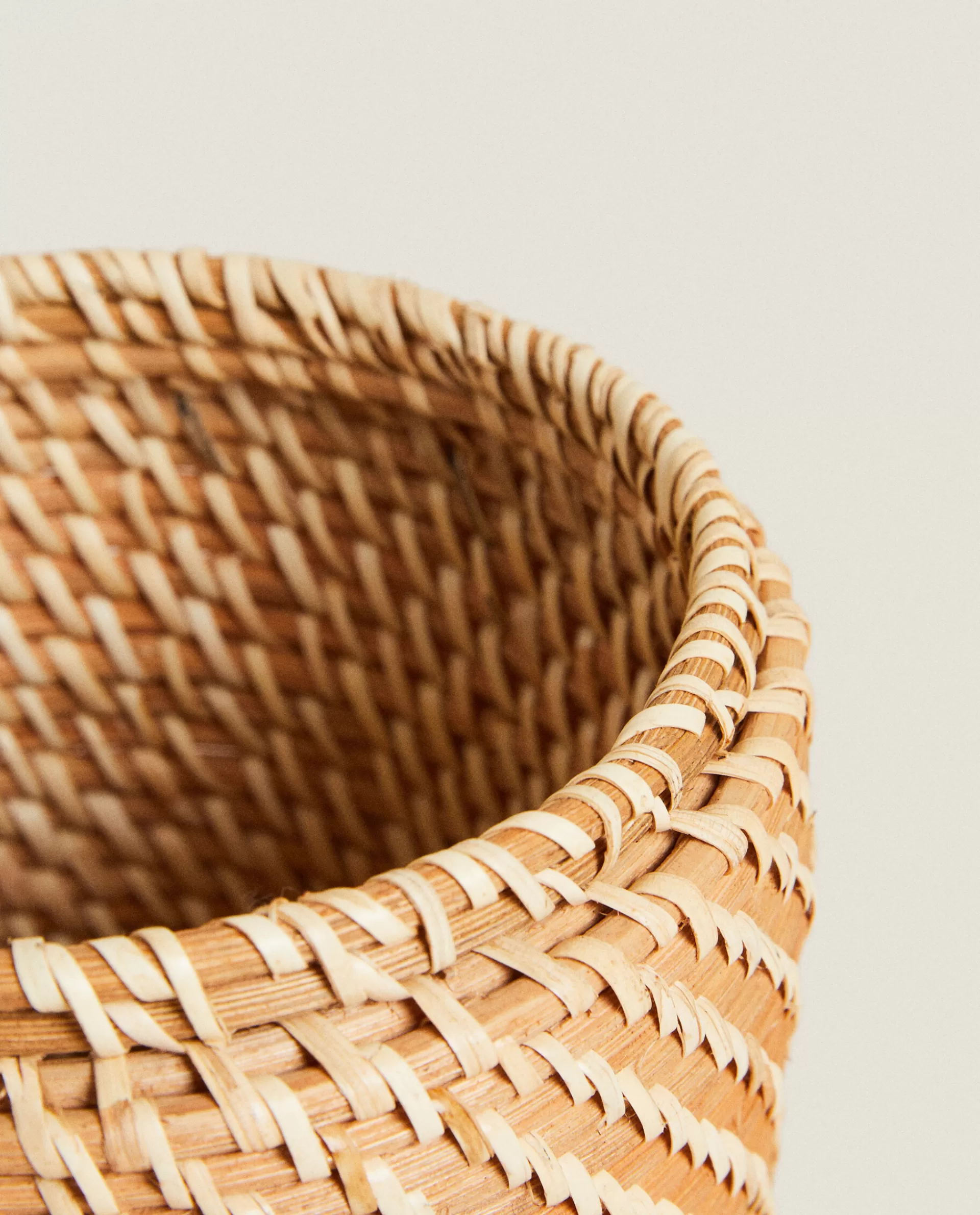 kids_rattan_hamper_with_lid_4-3.webp ZARA Home Kids' Rattan Hamper With Lid Natural Colour Fashion