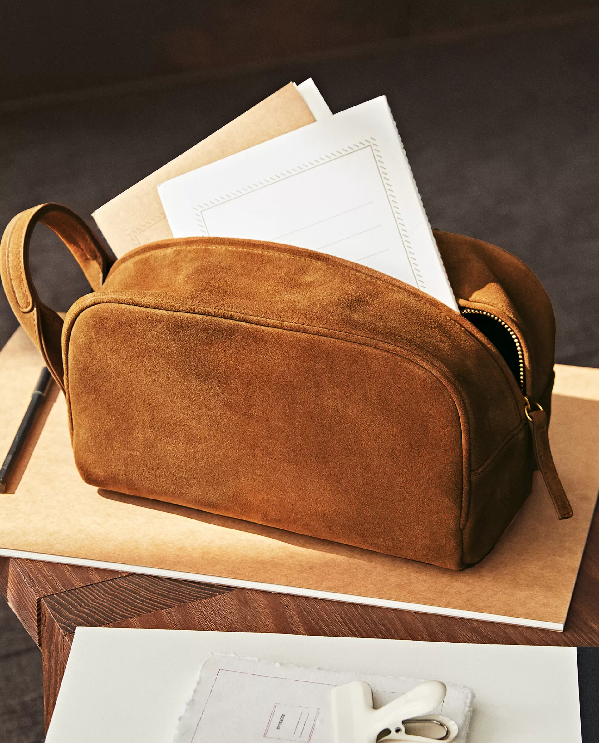 leather_toiletry_bag_2-1.webp ZARA Home Leather Toiletry Bag 1-105 Discount