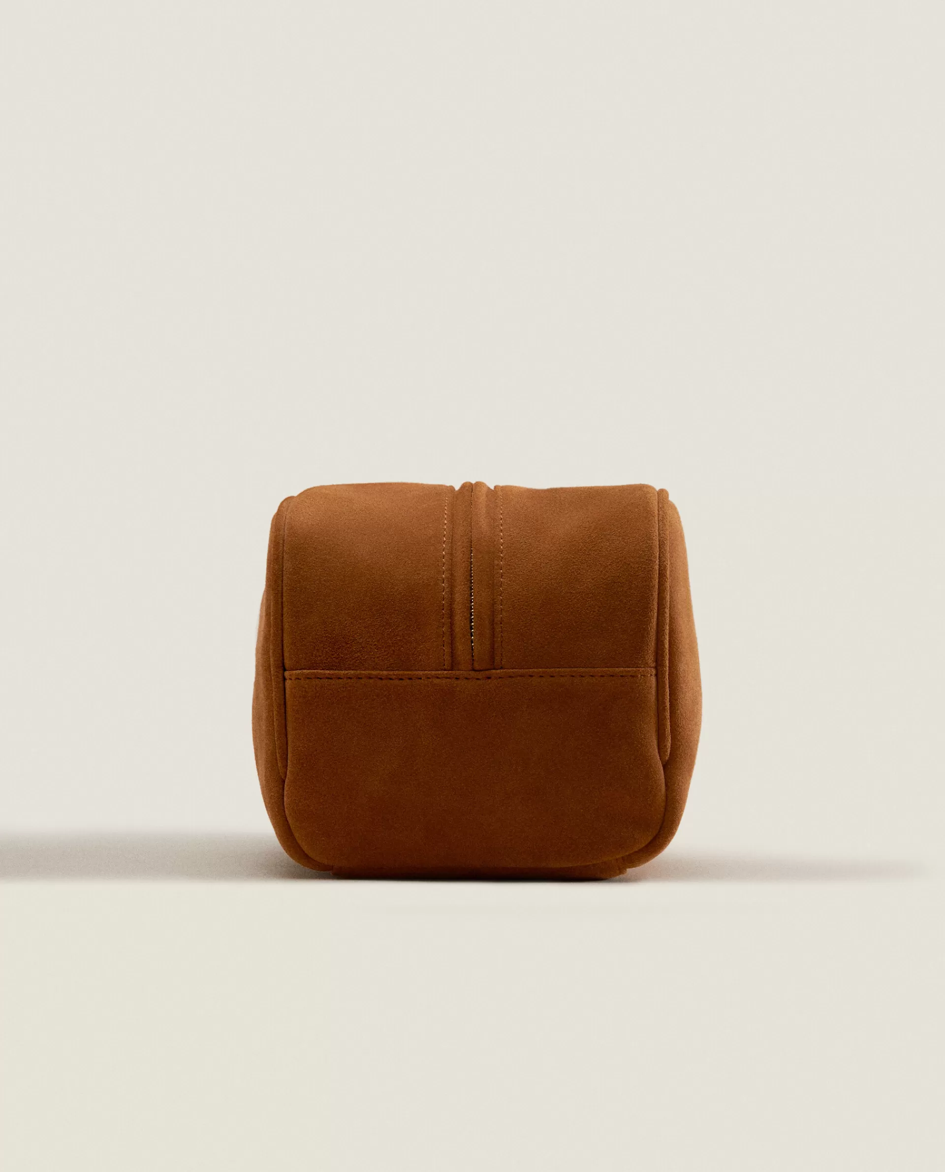 leather_toiletry_bag_3-1.webp ZARA Home Leather Toiletry Bag 1-105 Discount