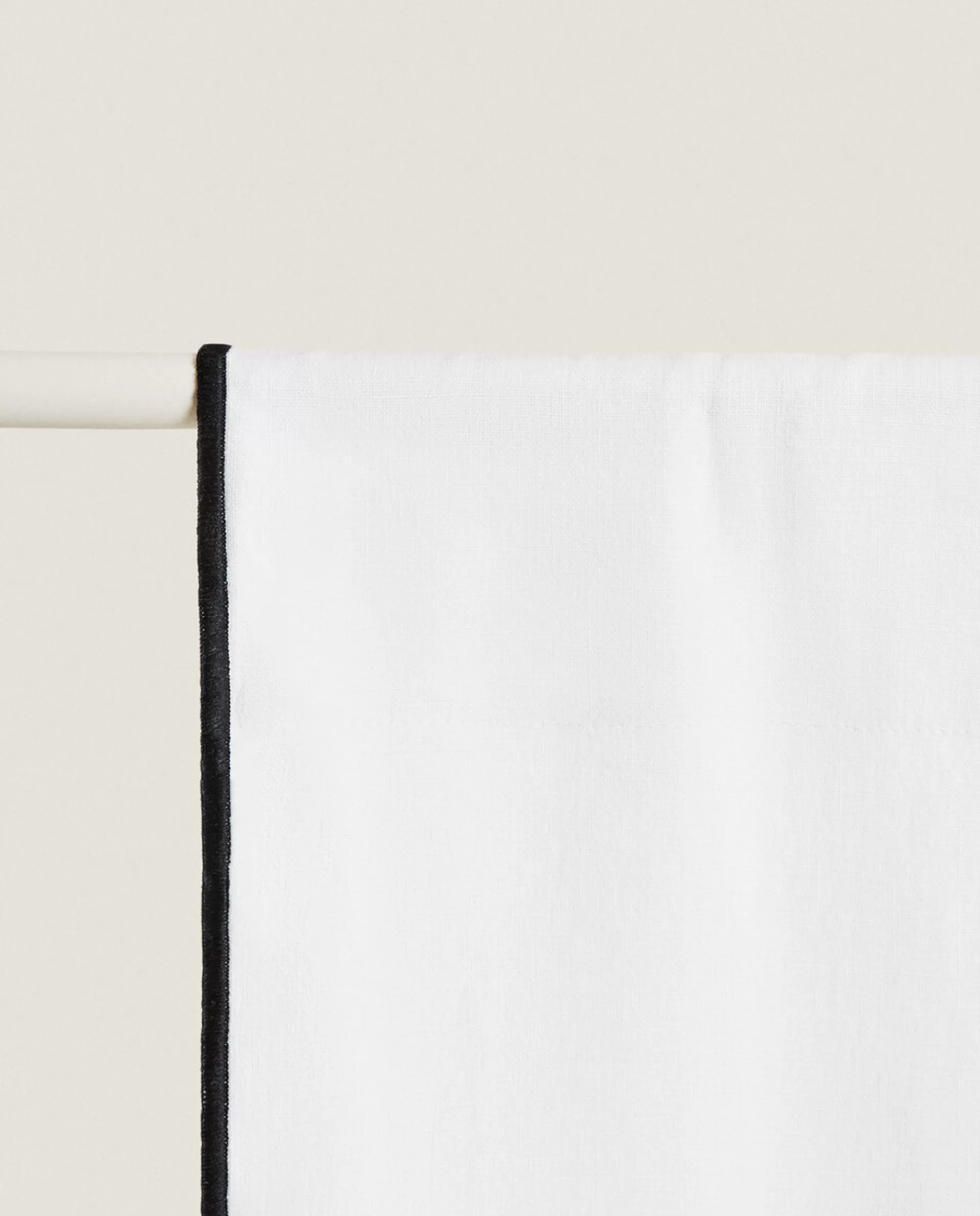 ZARA Home Linen Overlock Curtain White Hot