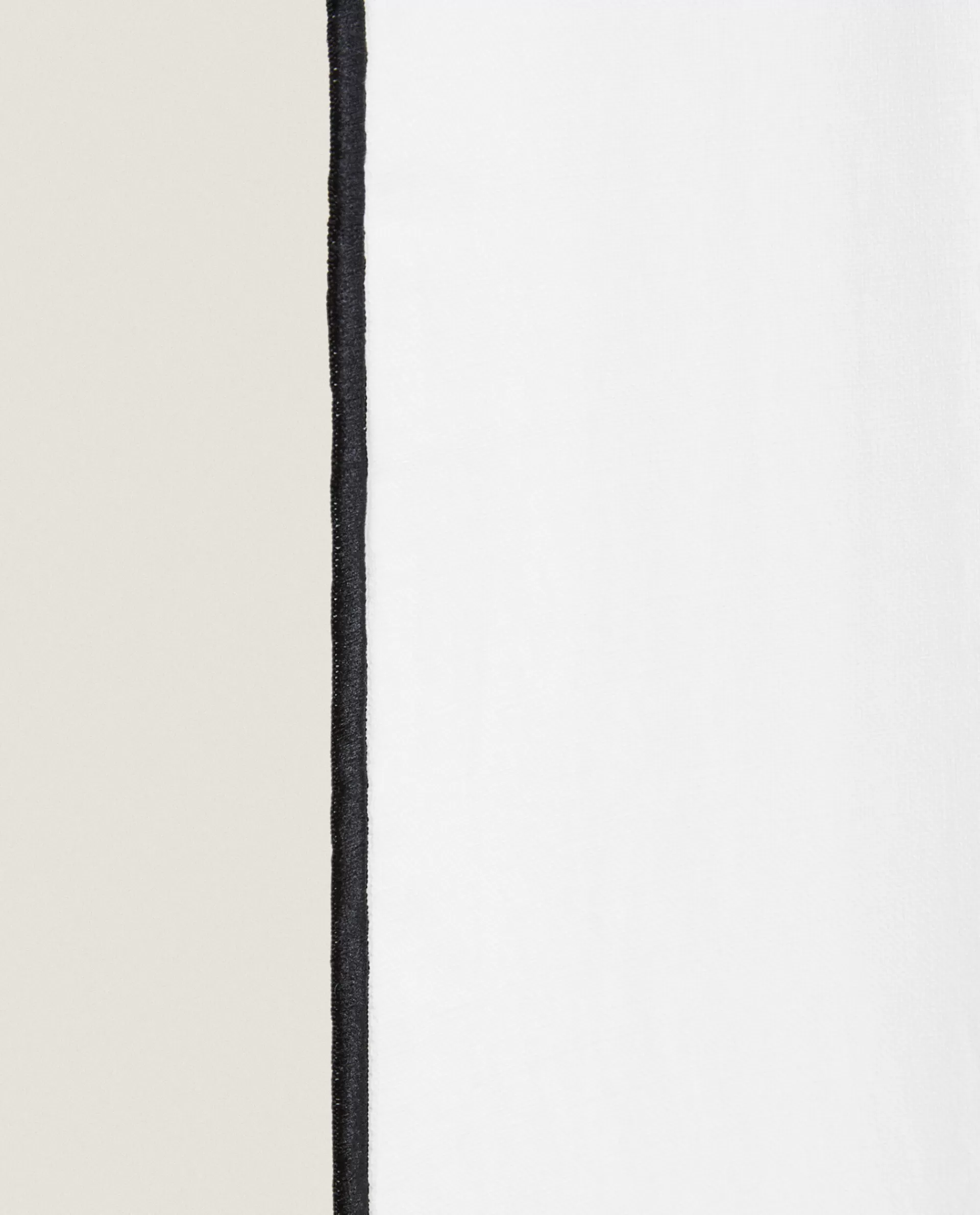 linen_overlock_curtain_4-3.webp ZARA Home Linen Overlock Curtain White Hot