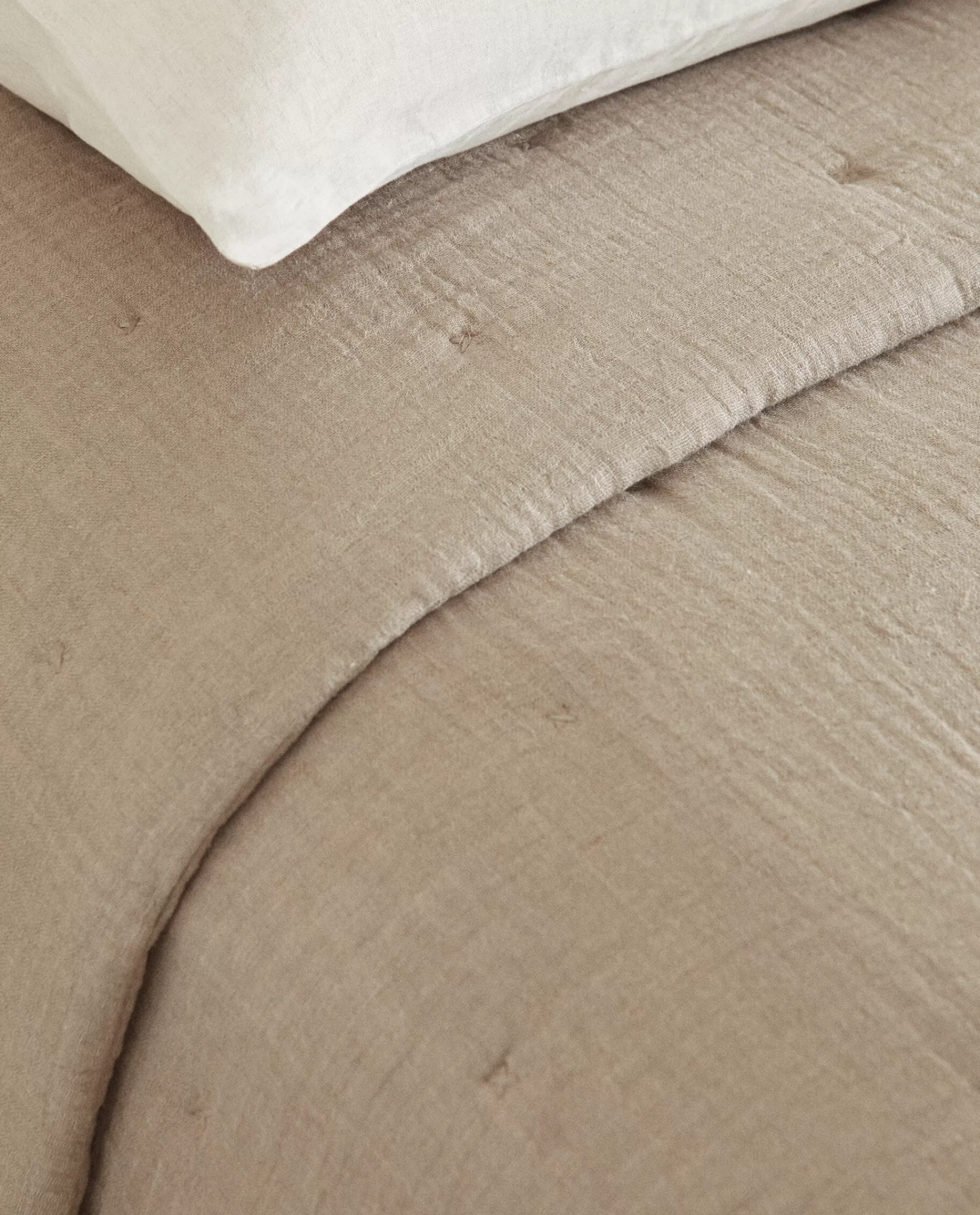 linen_quilt_3-1.webp ZARA Home Linen Quilt Natural Colour Store