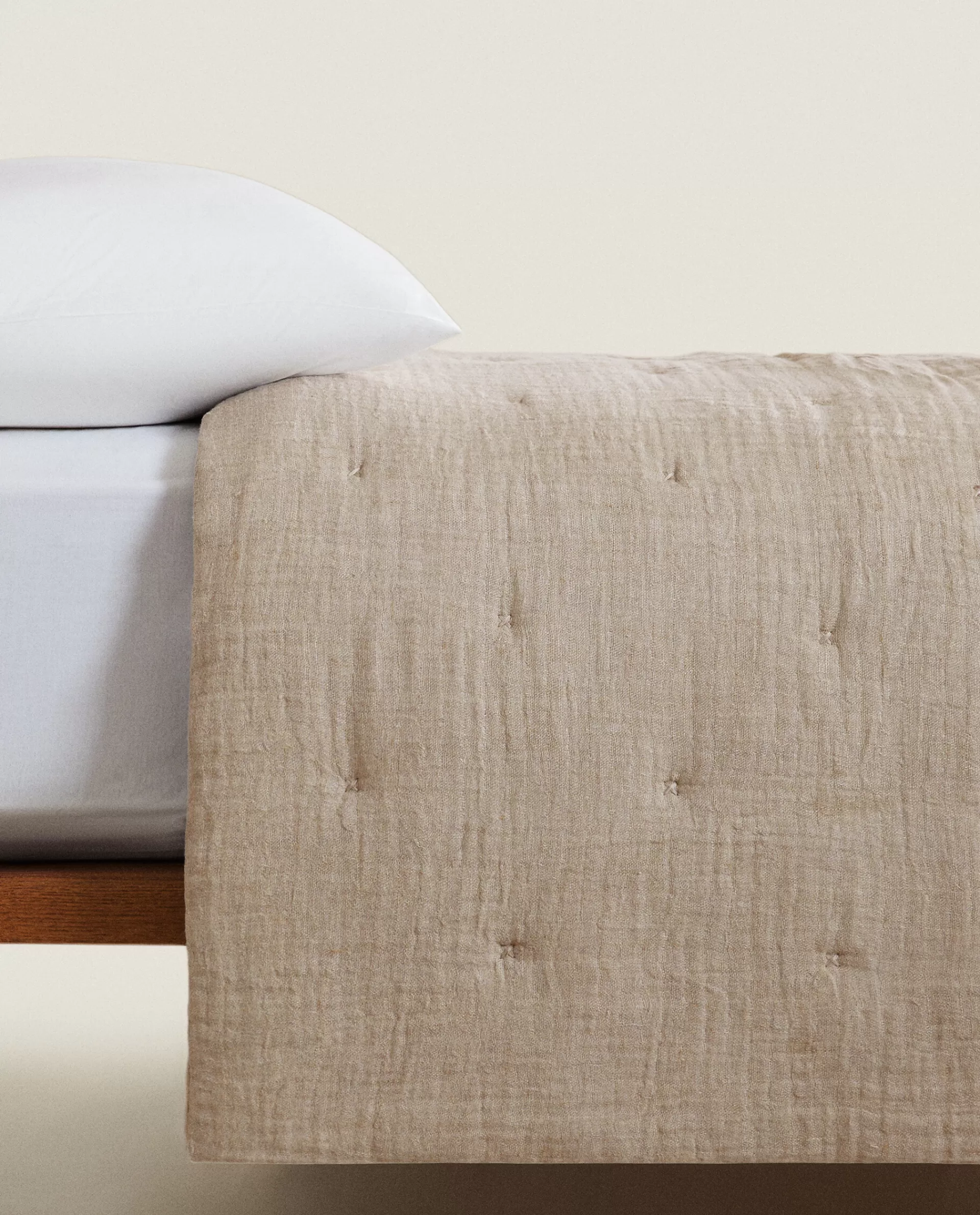 linen_quilt_4-1.webp ZARA Home Linen Quilt Natural Colour Store