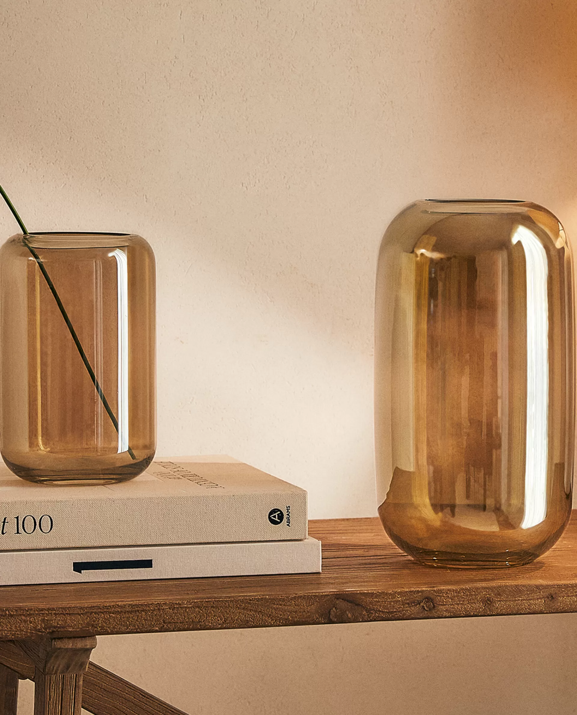 lustrous_glass_vase_2-1.webp ZARA Home Lustrous Glass Vase Golden Store