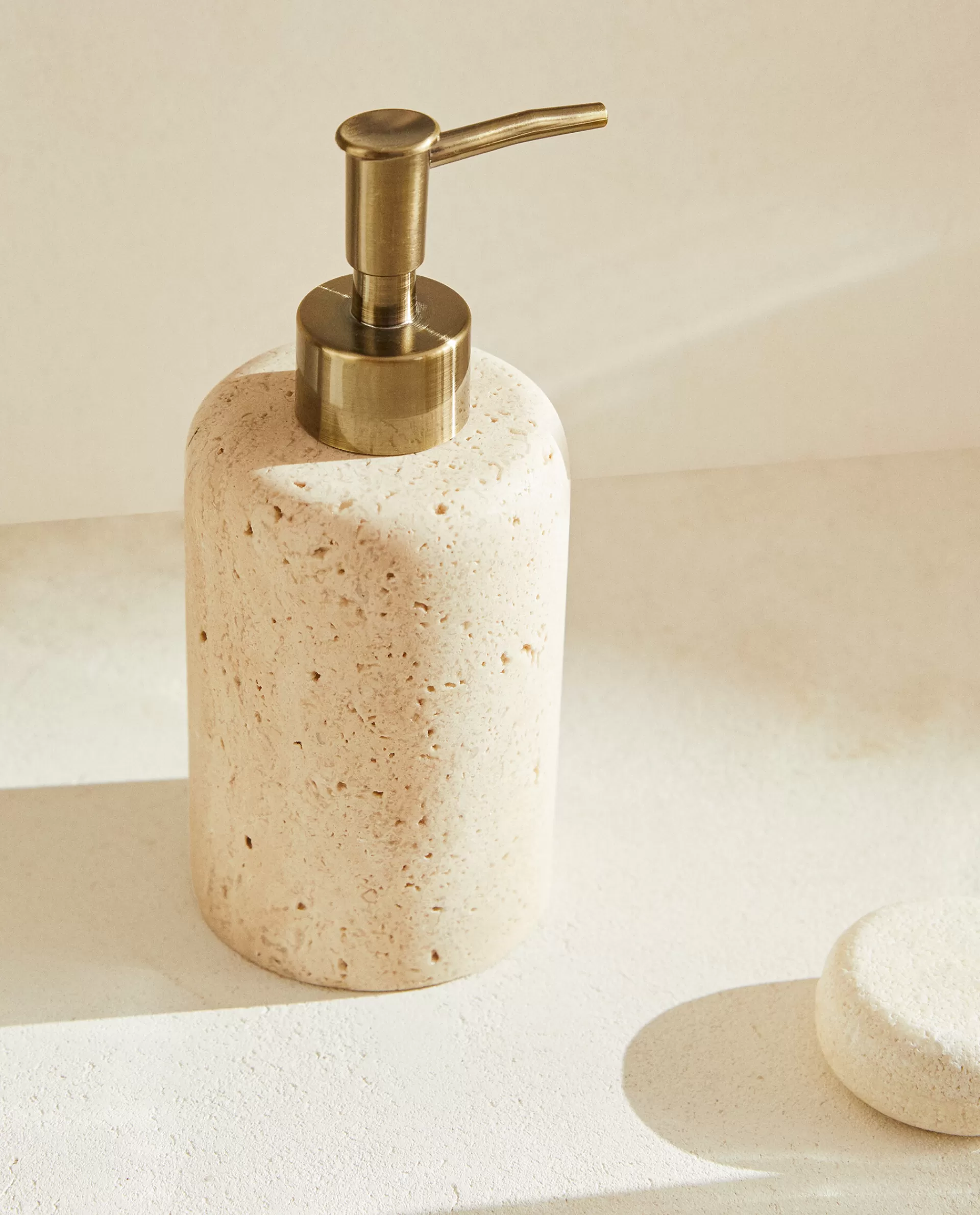 marble_dispenser_2-1.webp ZARA Home Marble Dispenser Beige Flash Sale