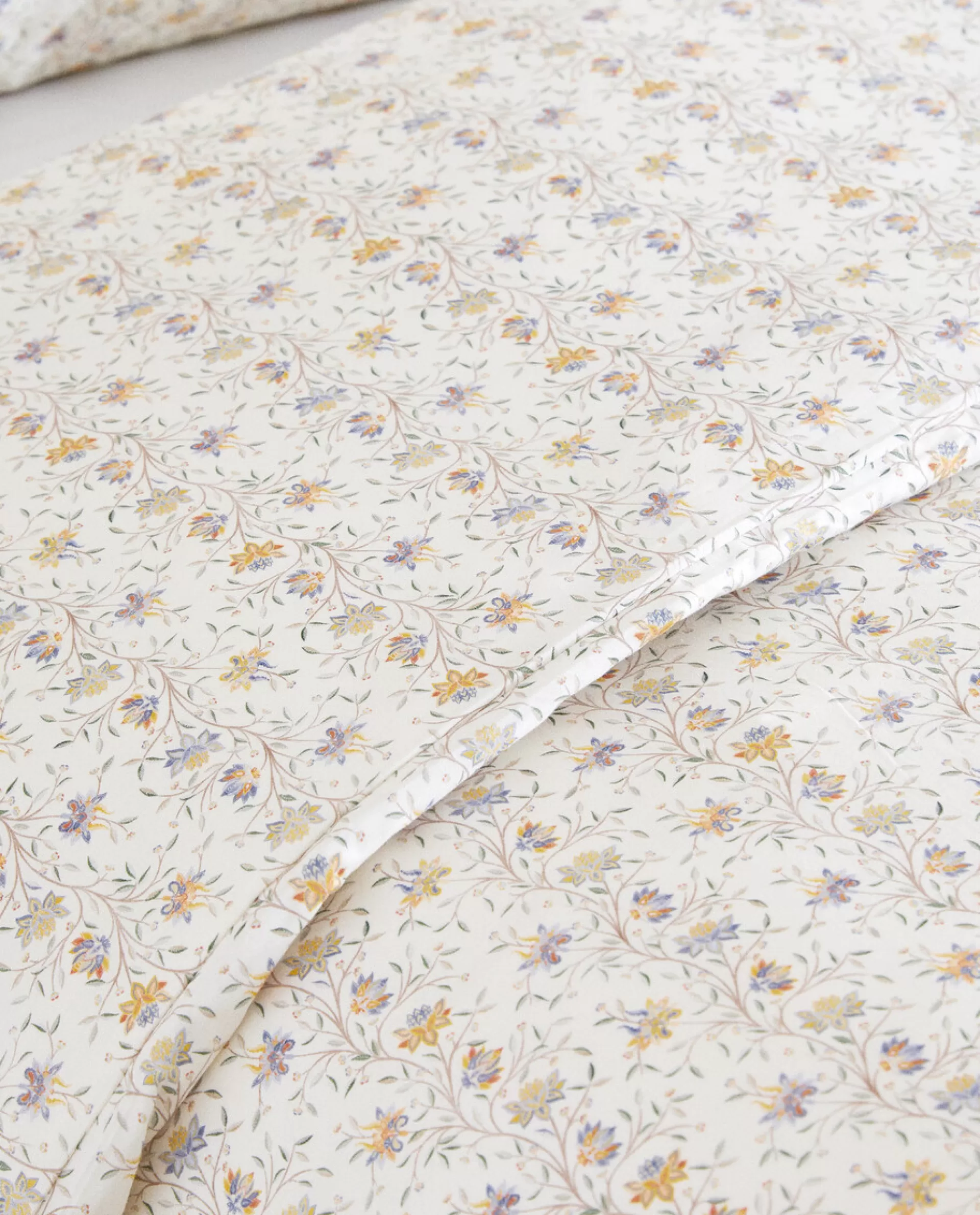 ZARA Home Mini Floral Print Duvet Cover Oyster White Fashion