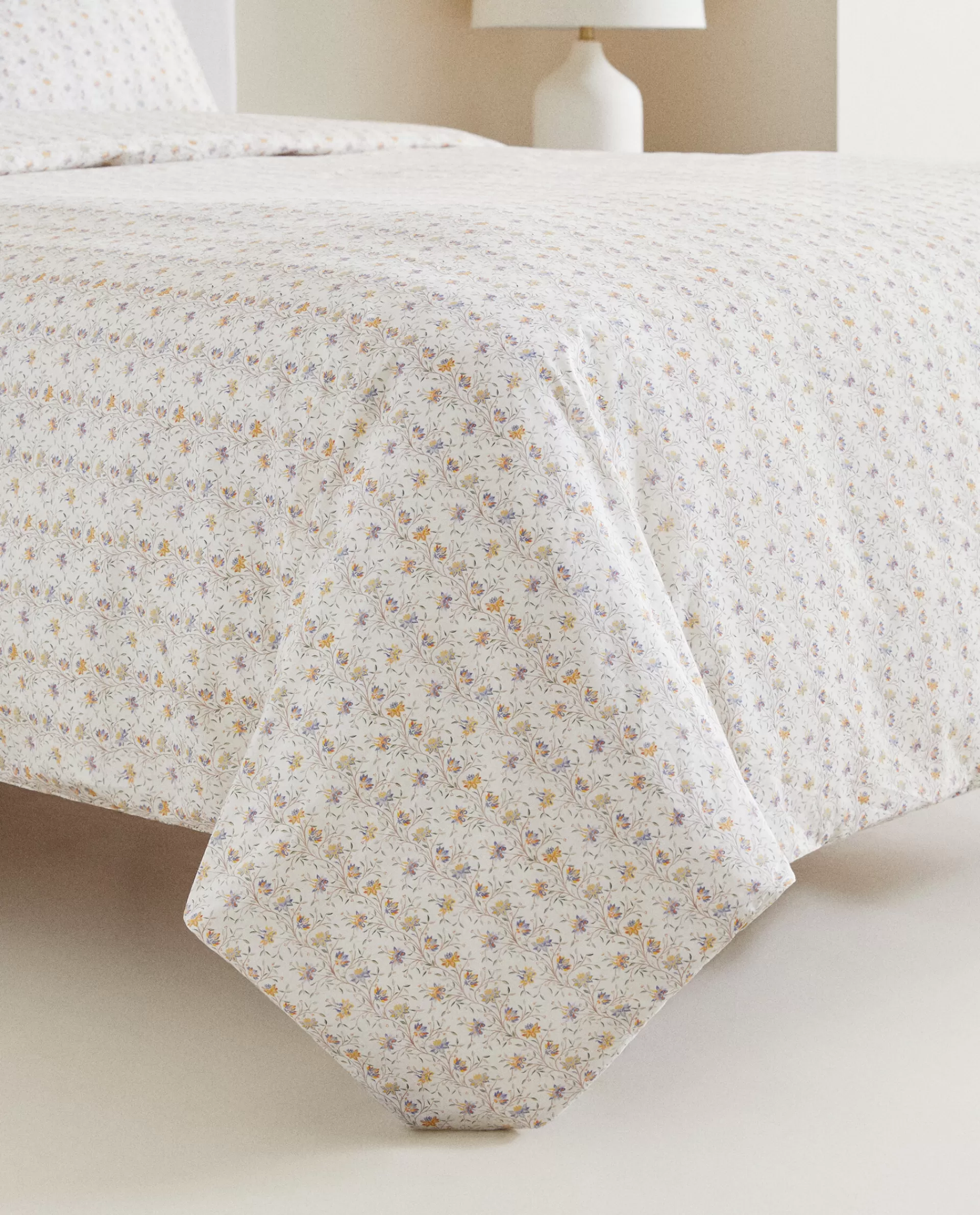 mini_floral_print_duvet_cover_4-1.webp ZARA Home Mini Floral Print Duvet Cover Oyster White Fashion