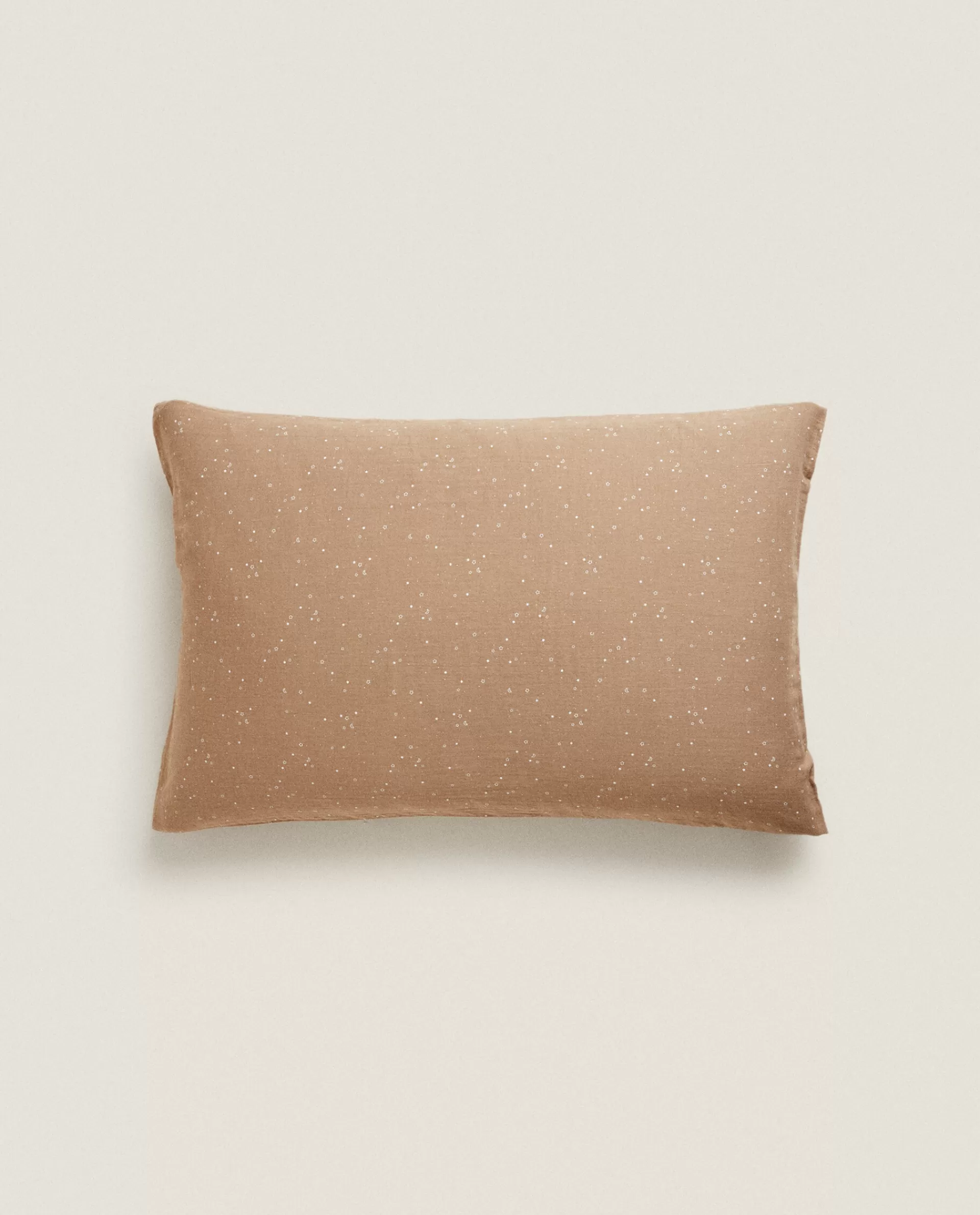 moons_and_stars_pillowcase_3-1.webp ZARA Home Moons And Stars Pillowcase Taupe Best