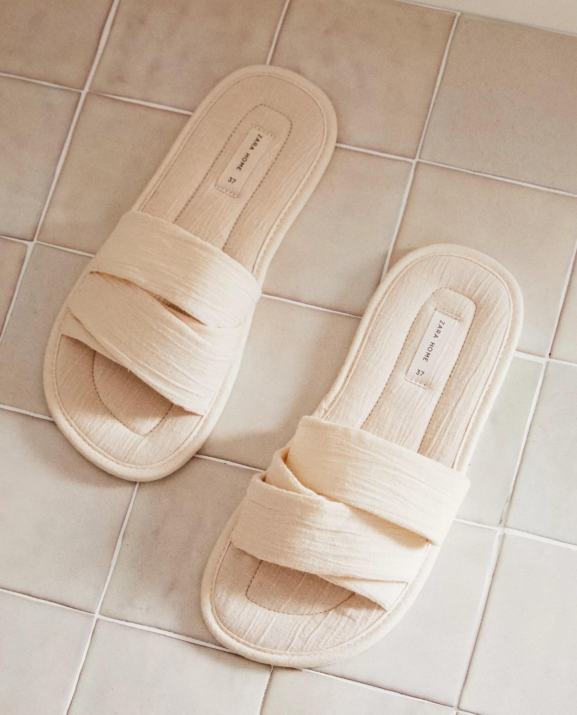 muslin_open_slippers_2-1.webp ZARA Home Muslin Open Slippers Ecru Flash Sale