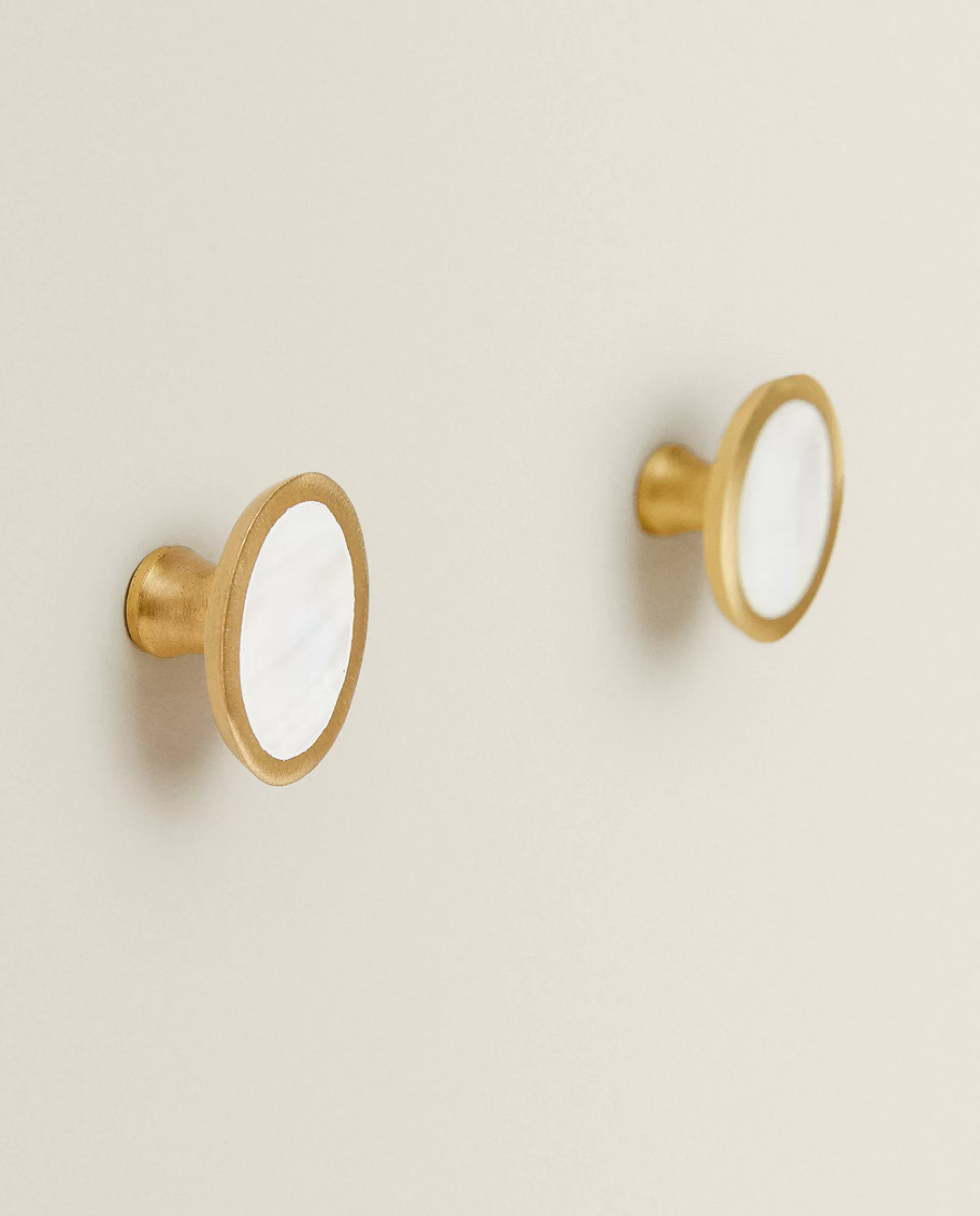 ZARA Home Oval Mother-Of-Pearl Door Knob (Pack Of 2) Natural Colour Online