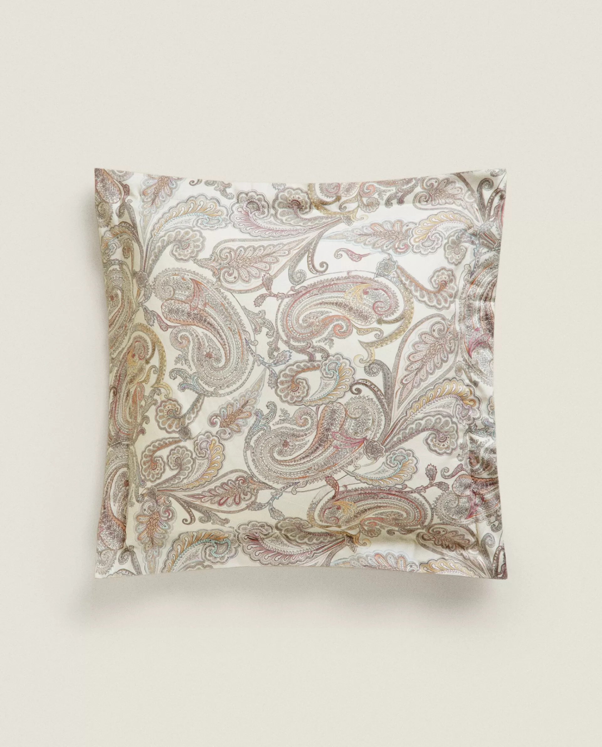 paisley_print_pillowcase_3-1.webp ZARA Home Paisley Print Pillowcase Oyster White Discount