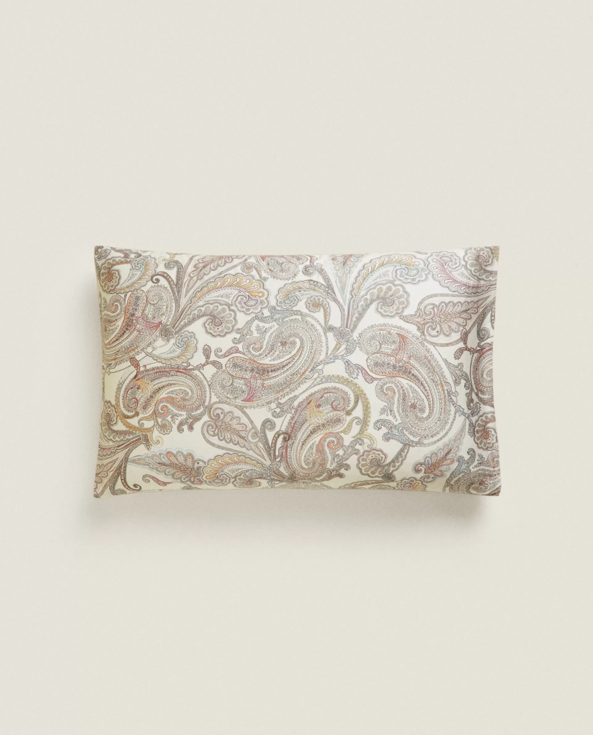 paisley_print_pillowcase_4-1.webp ZARA Home Paisley Print Pillowcase Oyster White Discount