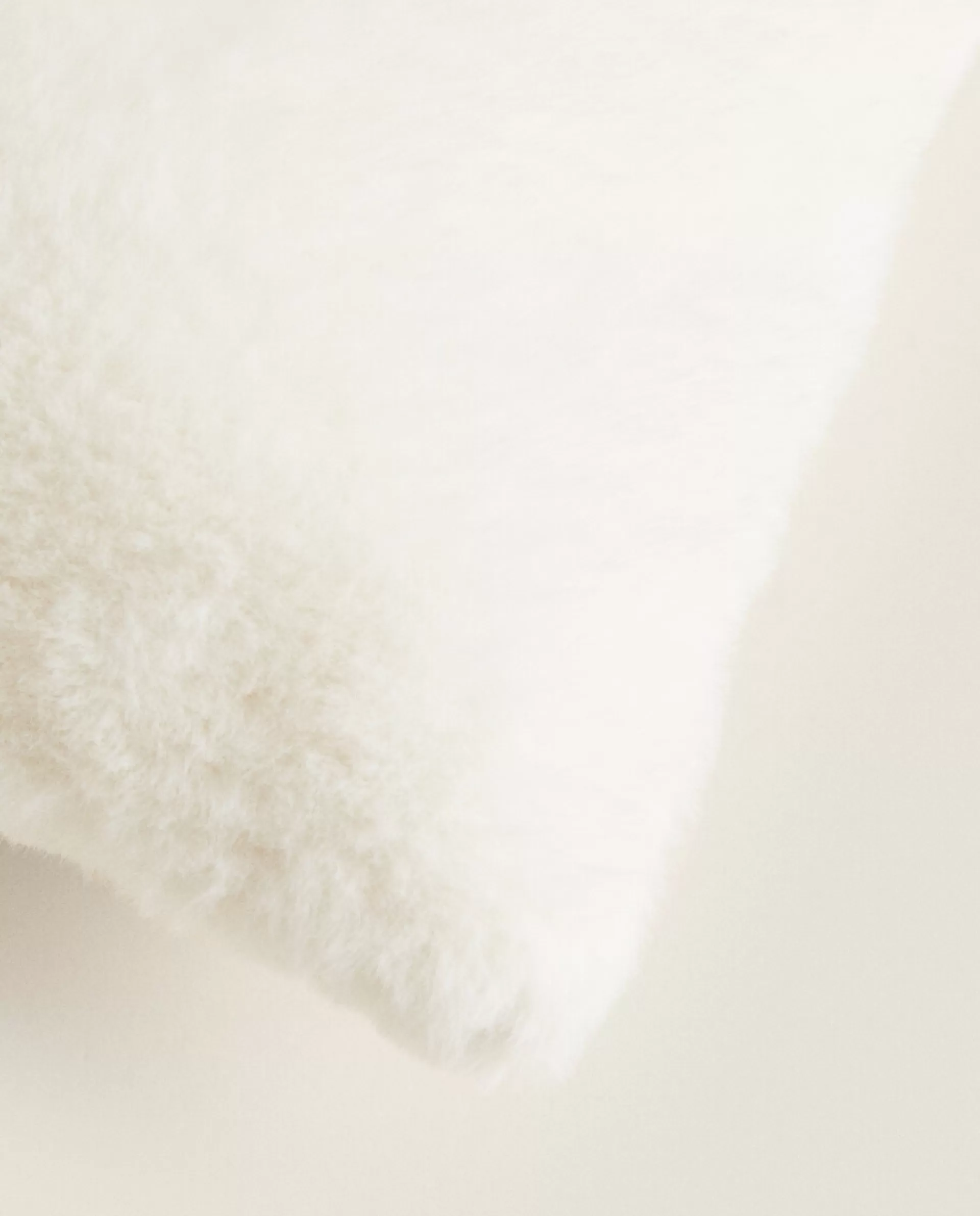 ZARA Home Peanuts™ Faux Fur Throw Pillow Cover Multicolored Best