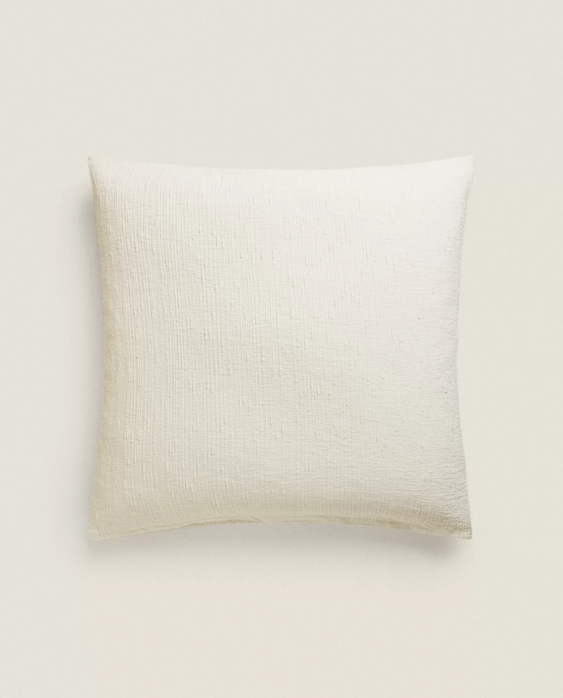 pillowcase_with_bedspread_quilt_effect_3-3.webp ZARA Home Pillowcase With Bedspread Quilt Effect Cream Shop