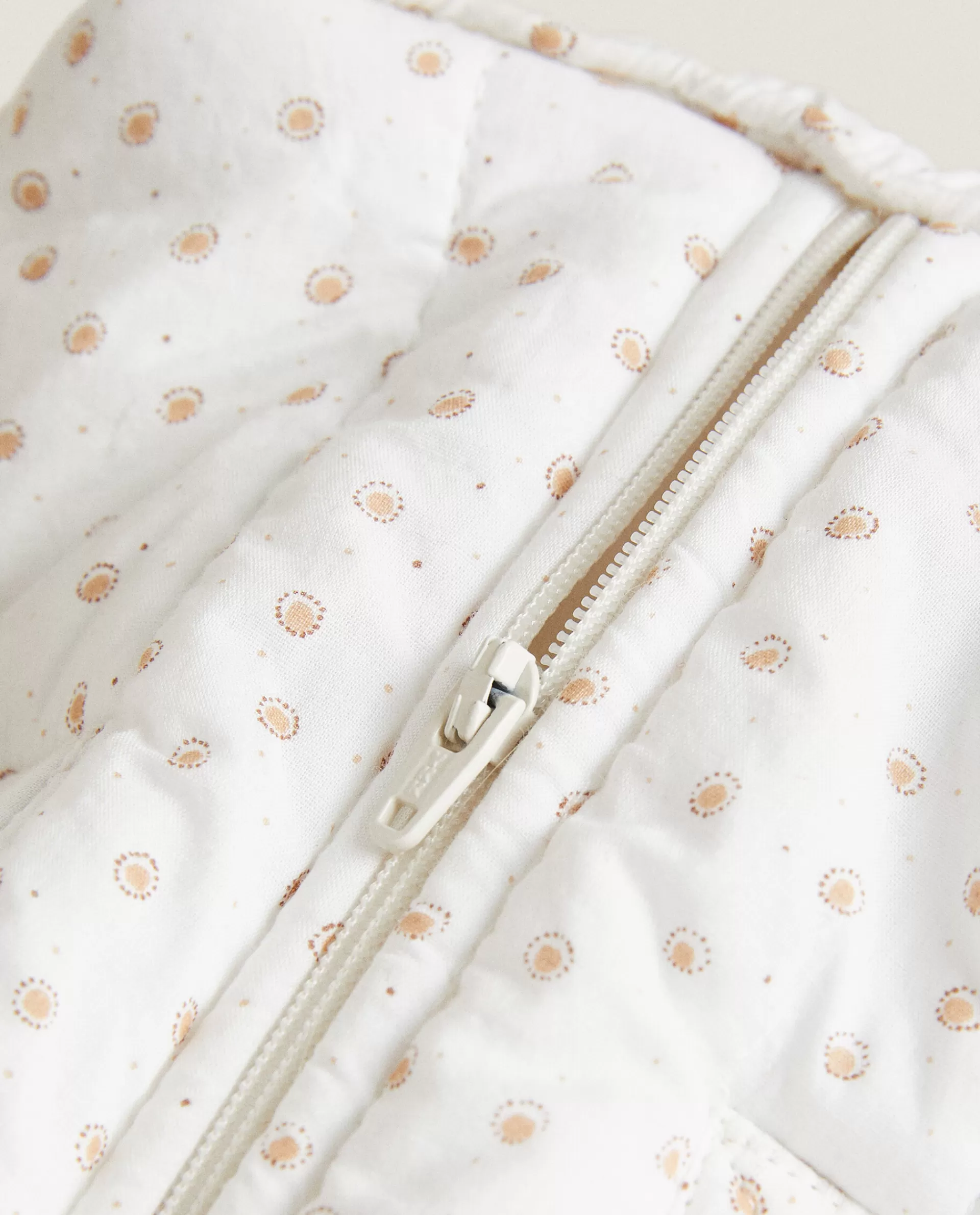 polka_dot_diaper_bag_3-1.webp ZARA Home Polka Dot Diaper Bag White Cheap