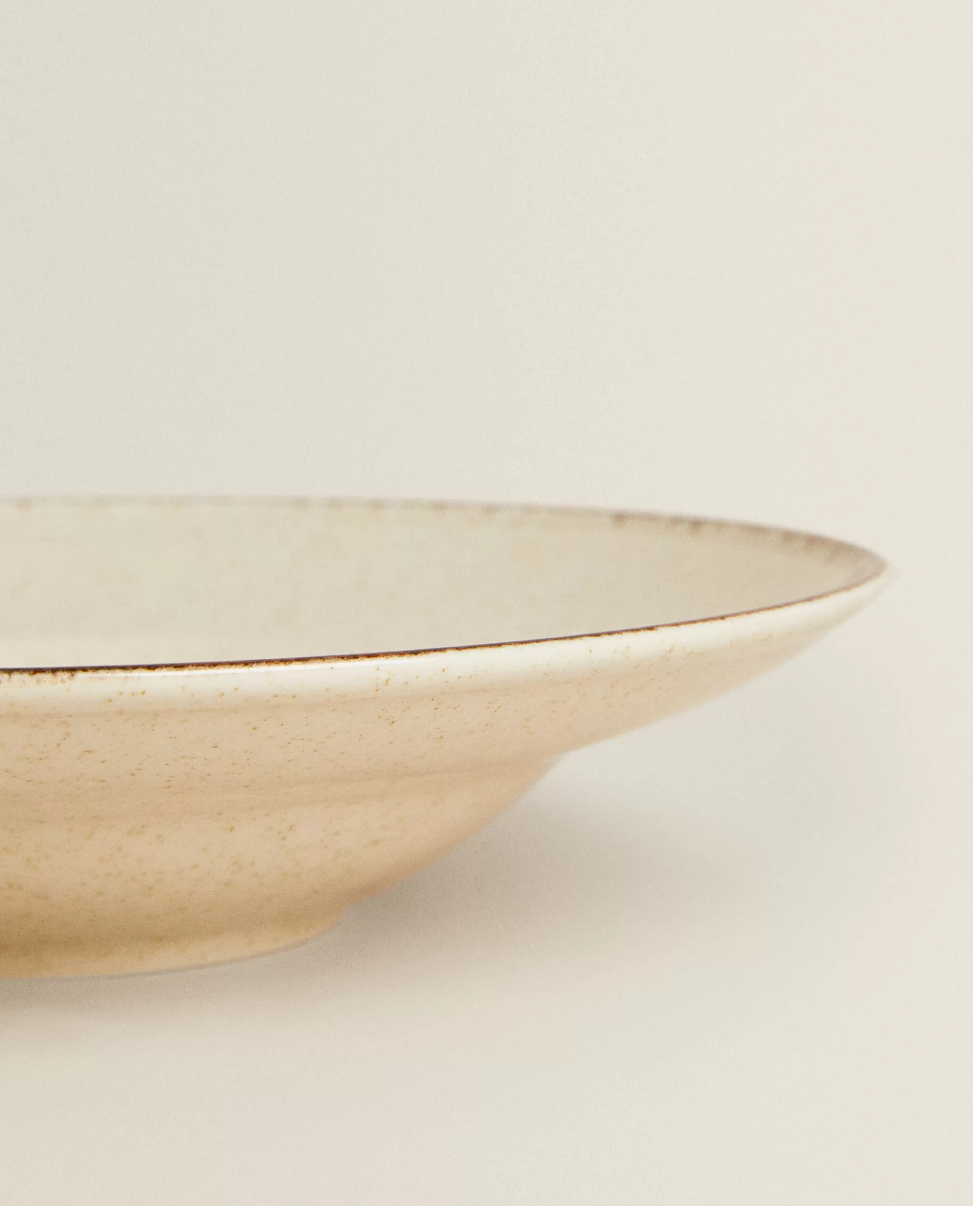 porcelain_pasta_plate_with_antique_finish_rim_4-1.webp ZARA Home Porcelain Pasta Plate With Antique Finish Rim Ecru Store