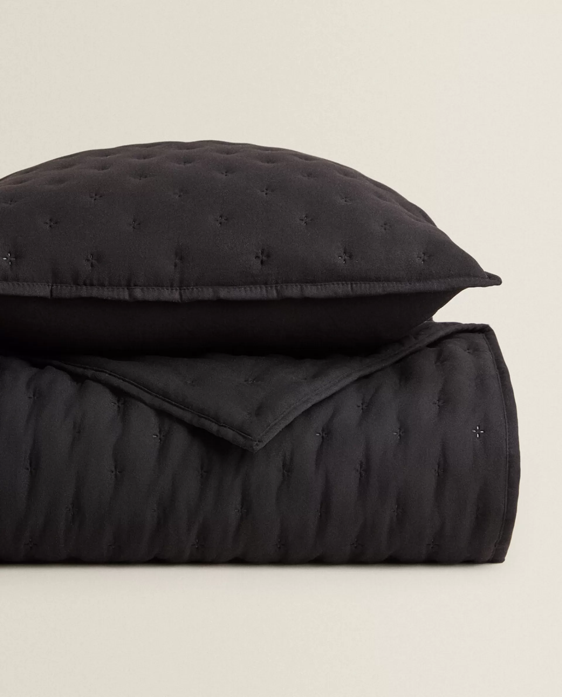 ZARA Home Quilted Quilt With Dots Black Clearance