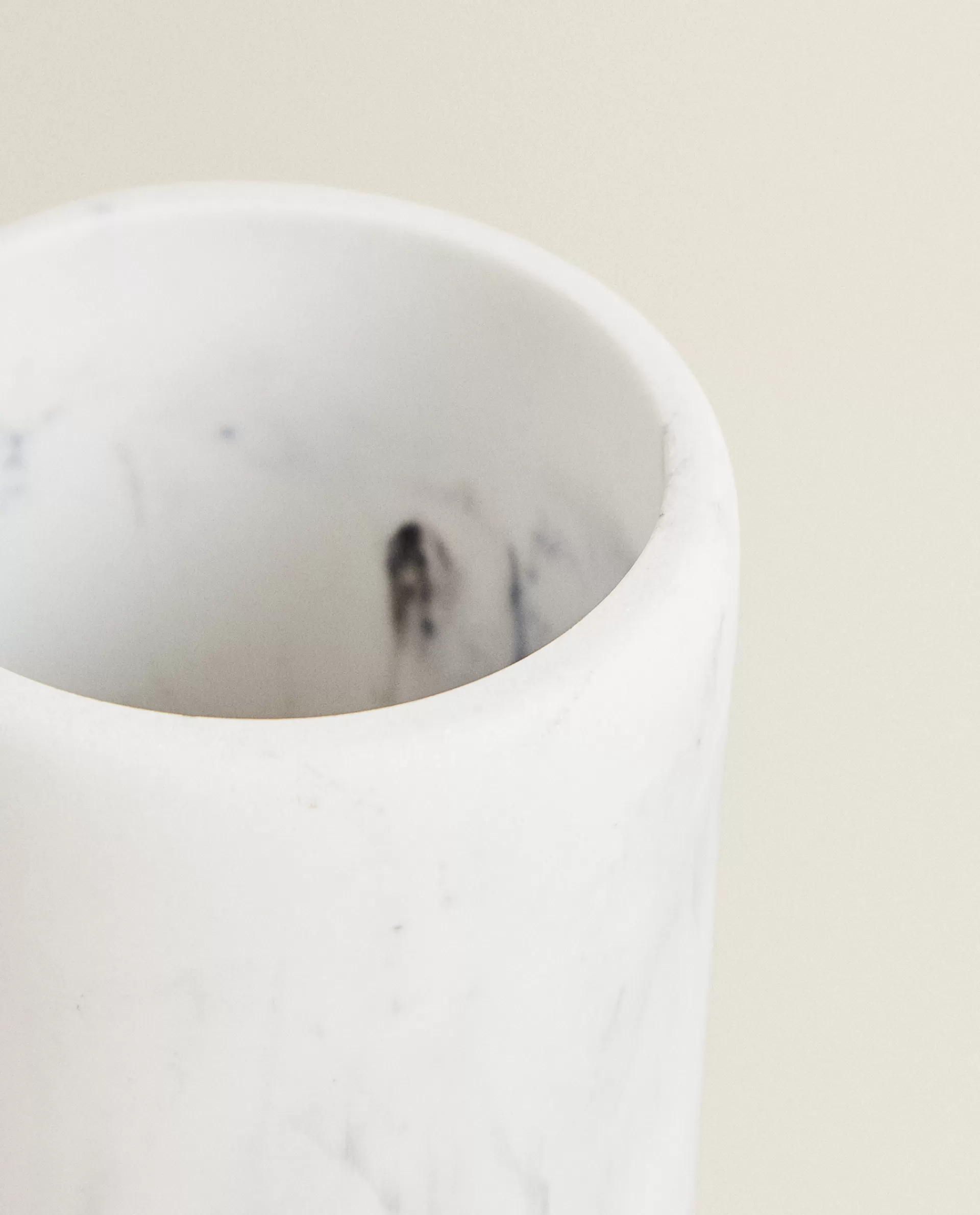 resin_tumbler_3-3.webp ZARA Home Resin Tumbler Grey Cheap