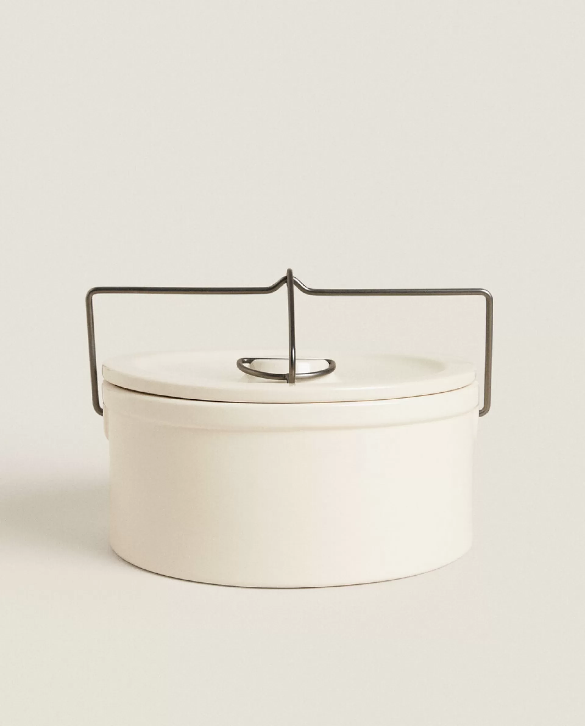 ZARA Home Round Stoneware Jar Cream Hot