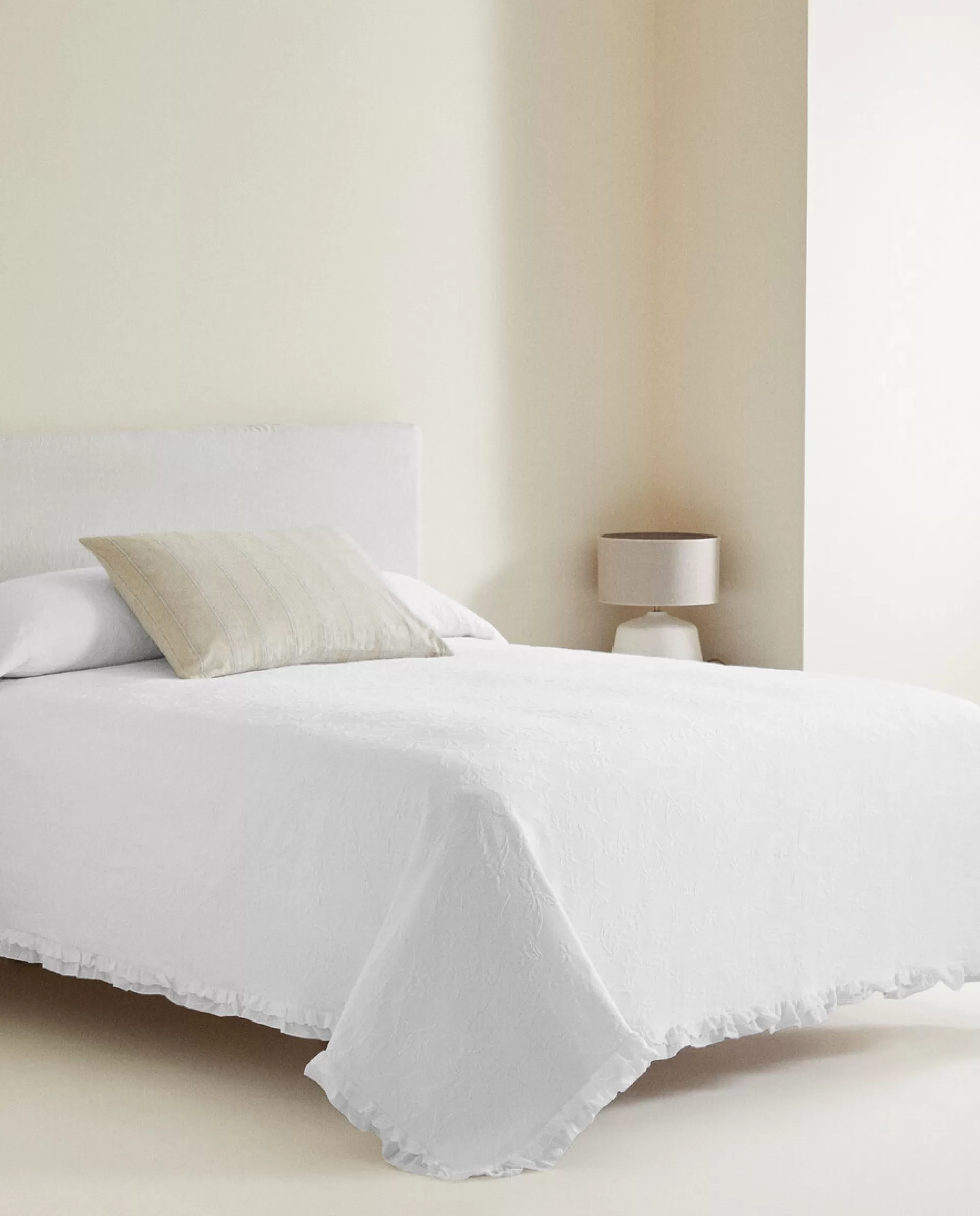 ZARA Home Ruffle Trim Bedspread White Sale